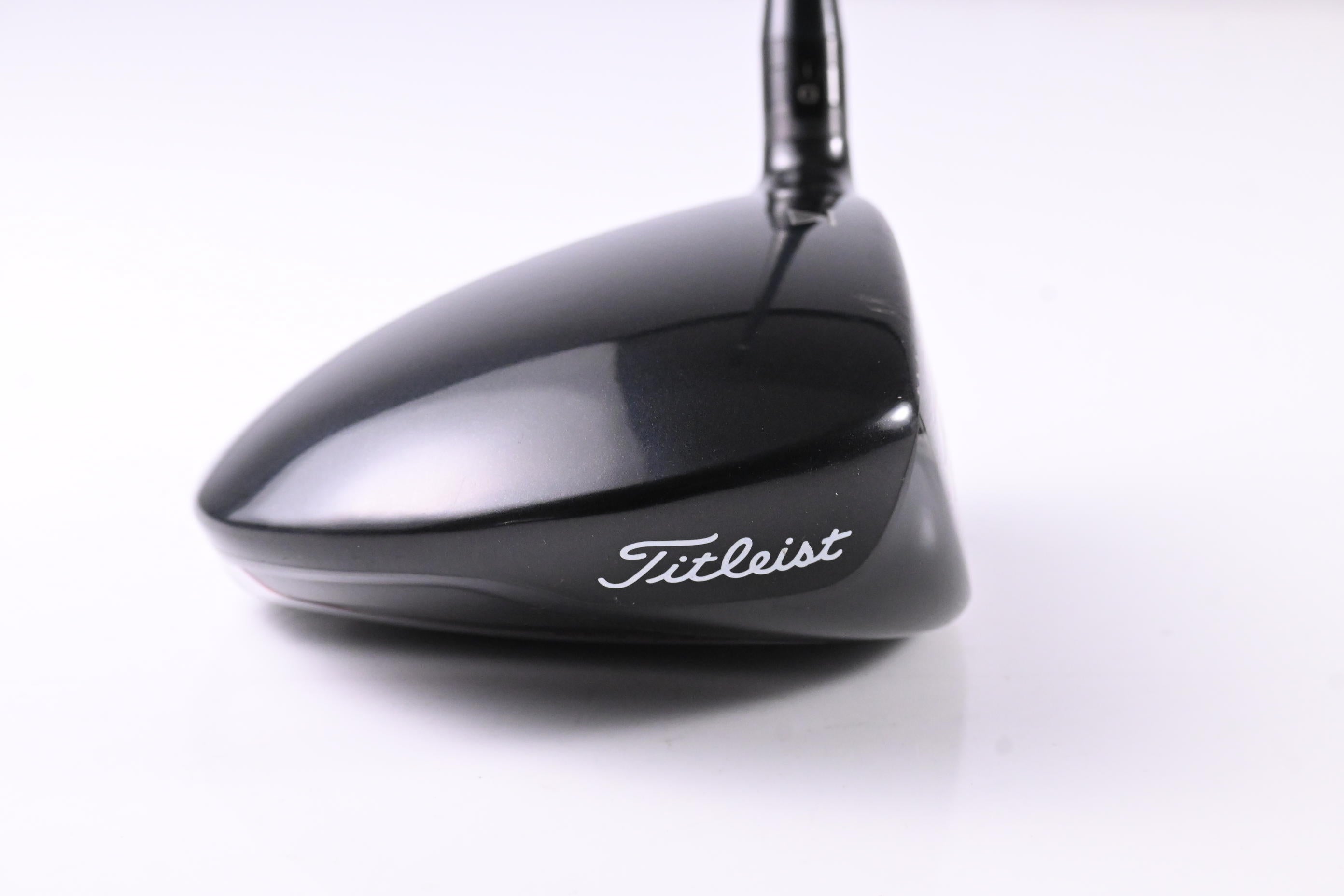 Titleist 913 D2 Driver / 10.5 Degree / X-Flex Aldila Rogue M-AX 65 Shaft