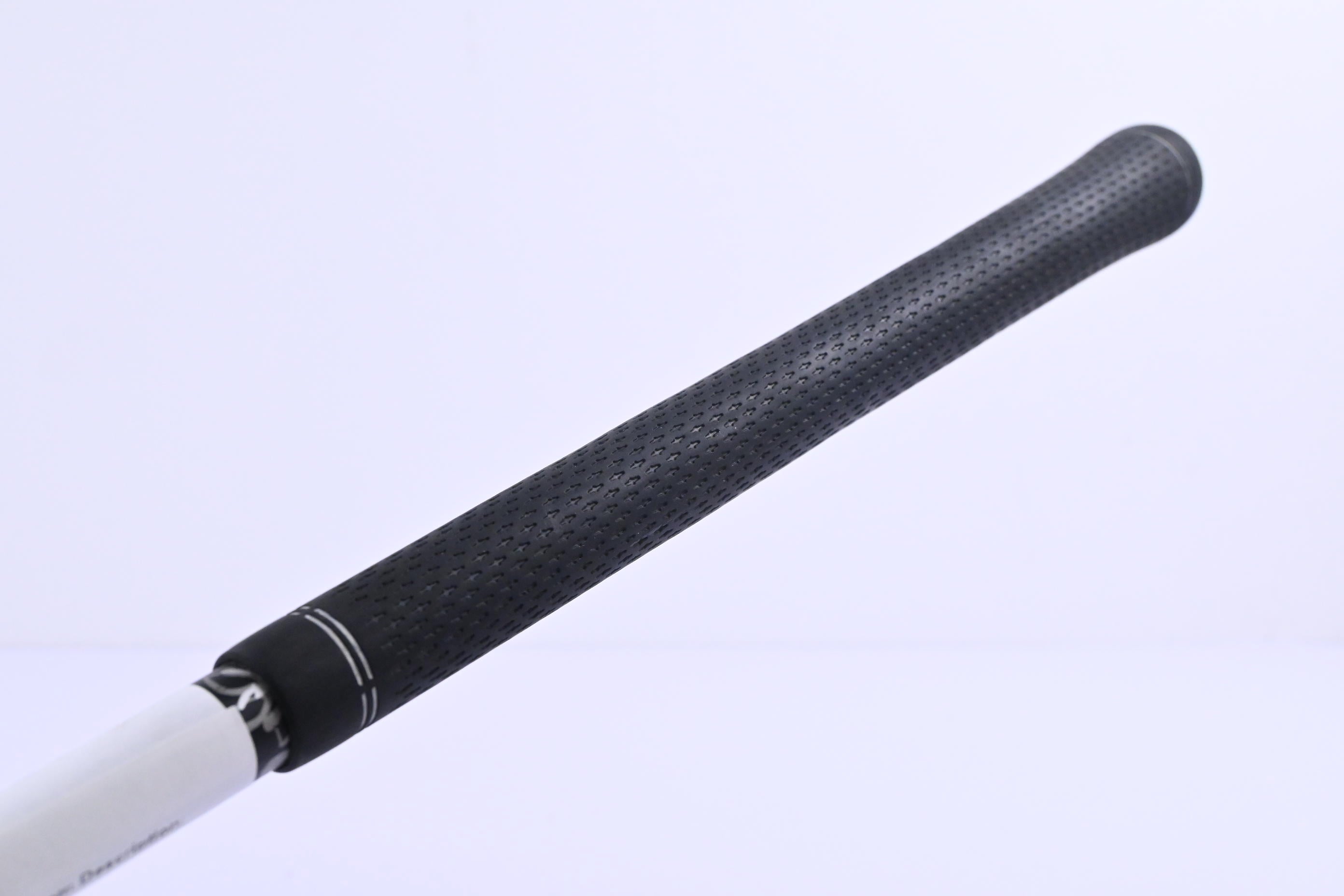 Titleist 913H #3 Hybrid / 21 Degree / Stiff Flex Diamana D+ 92 Shaft