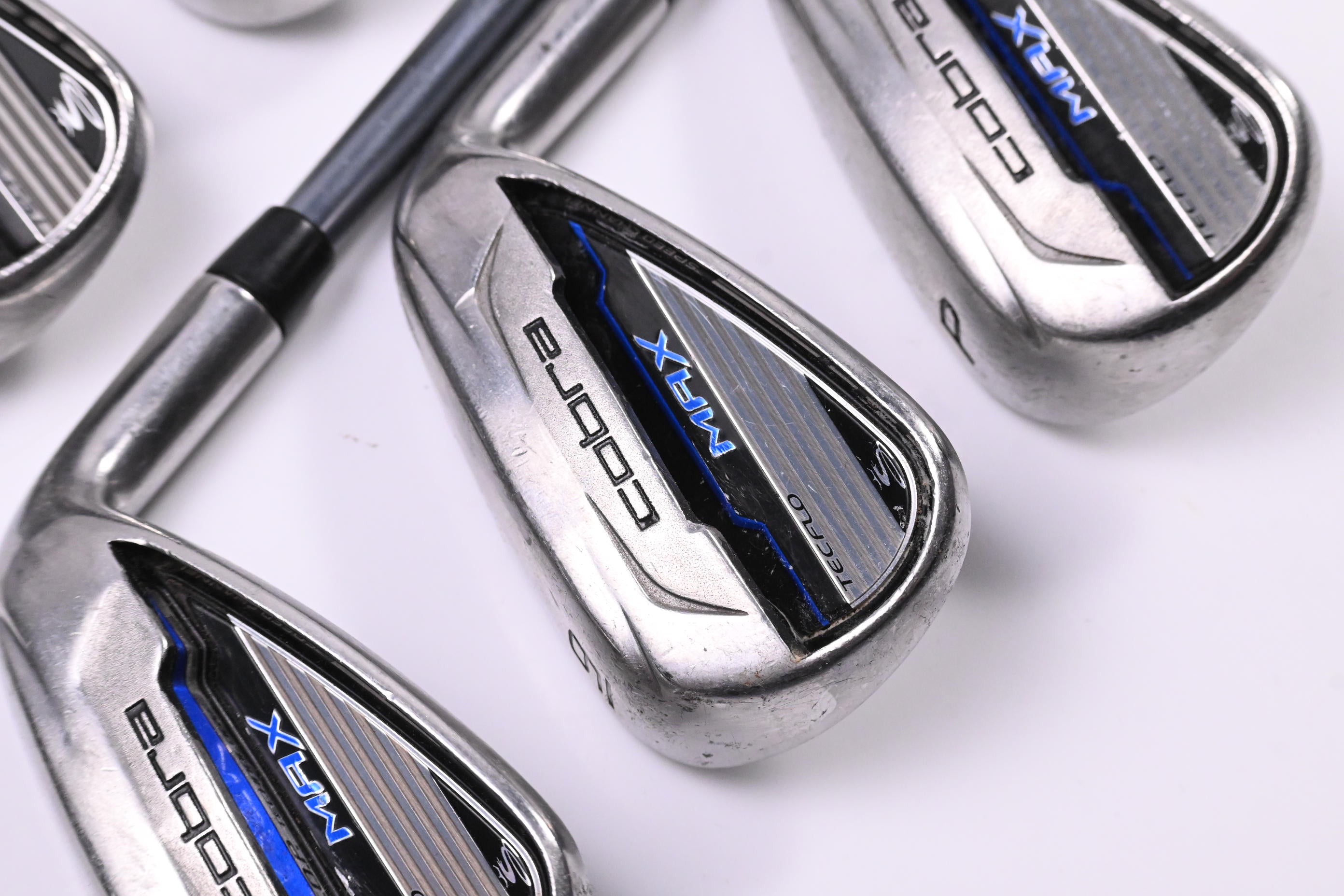 Cobra Max Irons / 6-PW / Regular Flex Matrix White Tie X4 58 Shafts