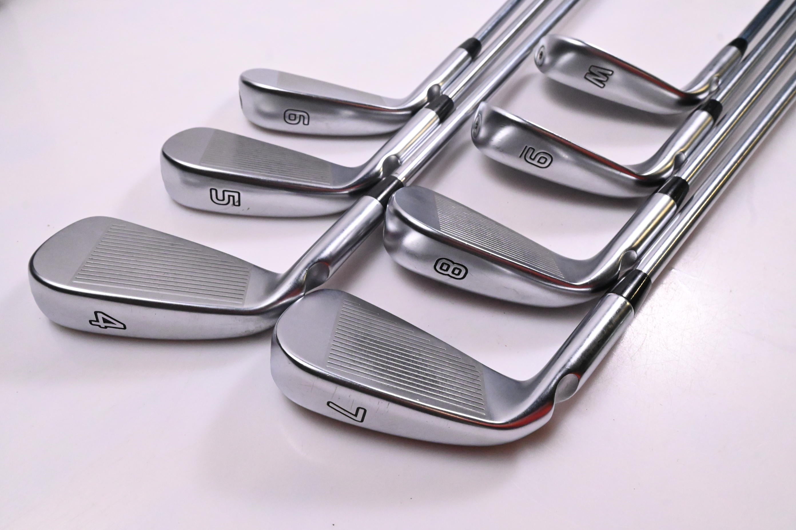 Ping i525 Irons / 4-PW / Red Dot / Regular Flex Project X IO 105 Shafts