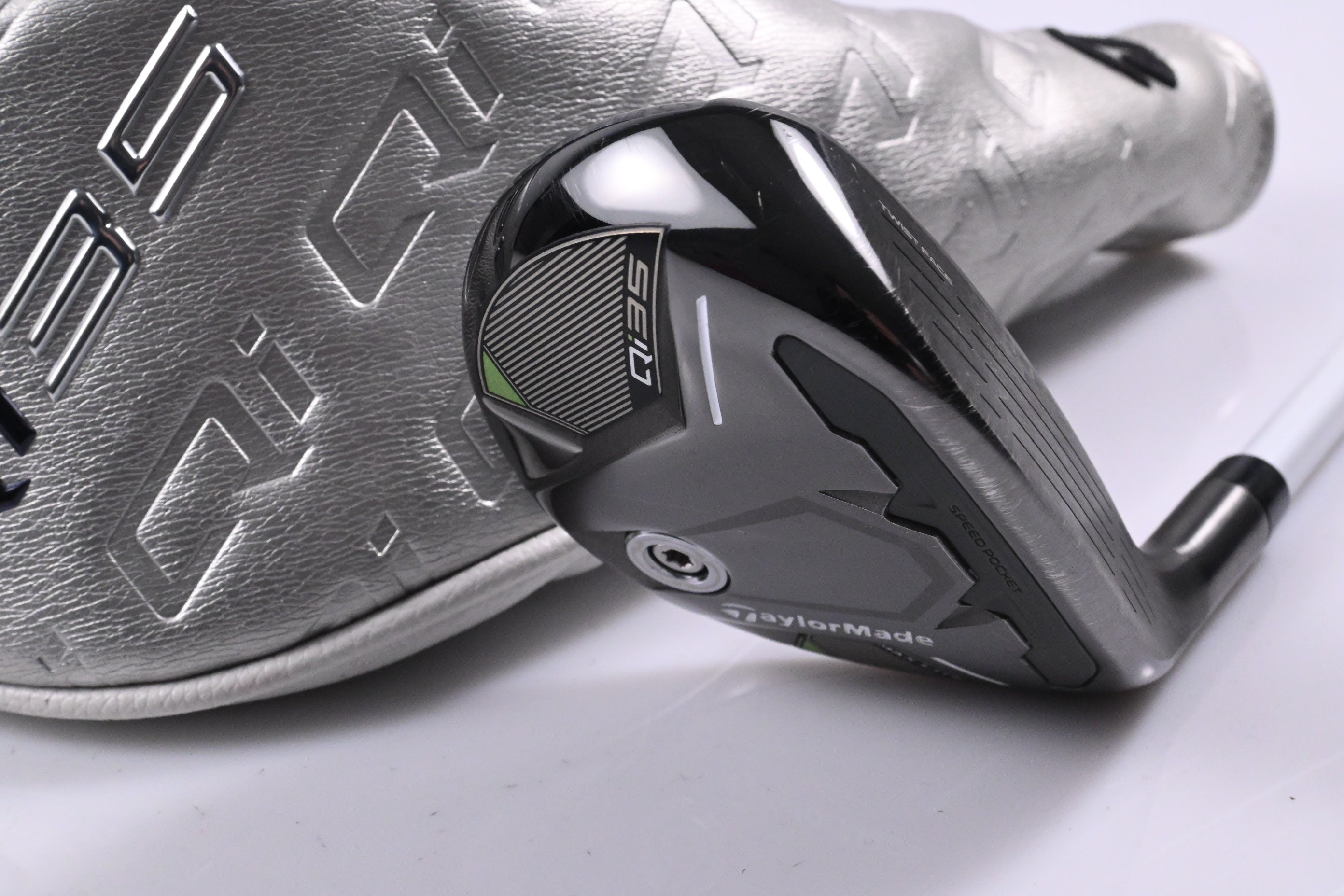 Ladies Taylormade Qi35 Max Lite #5 Hybrid / 27 Degree / Ladies Flex Fujikura 40