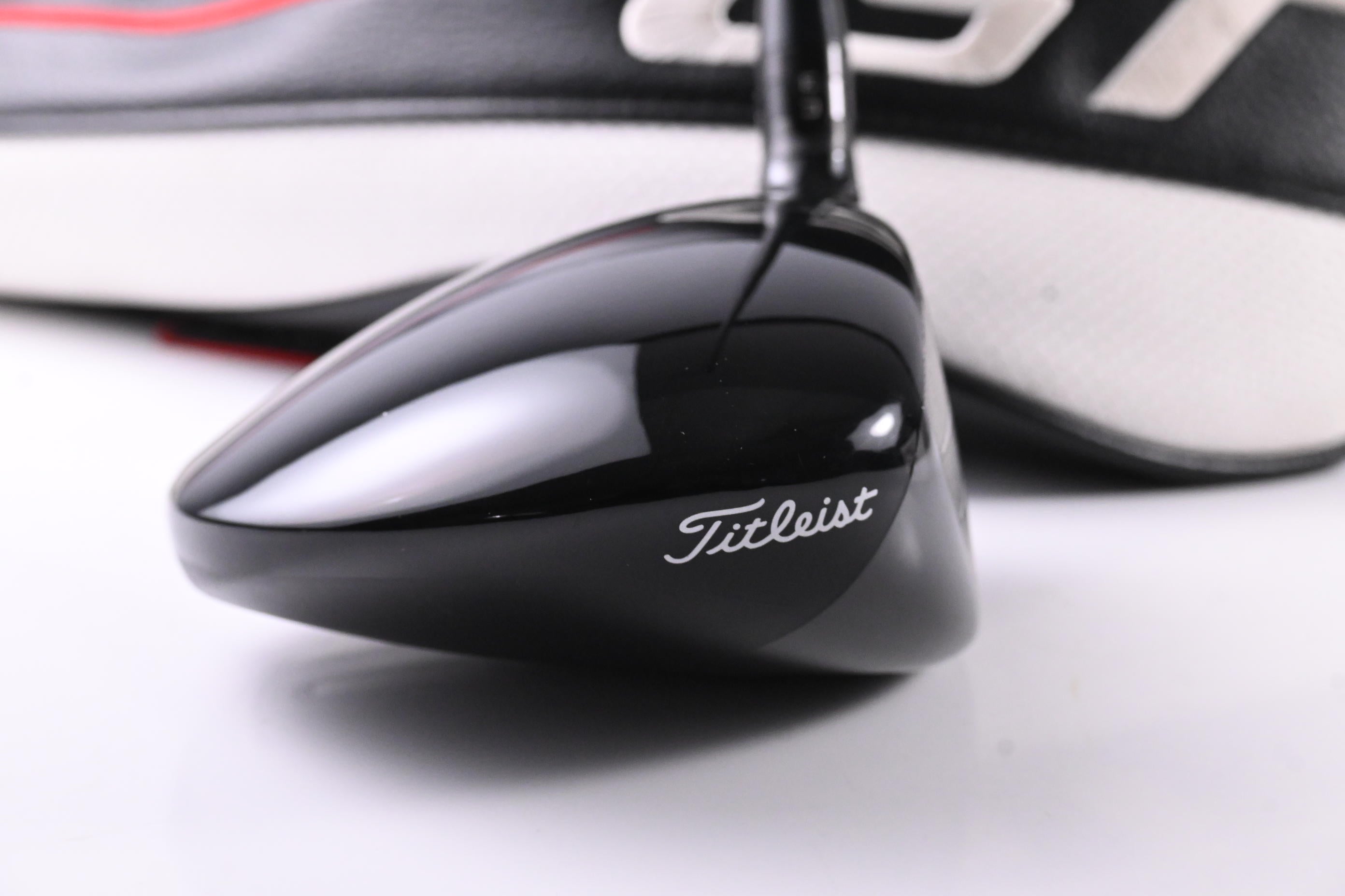 Titleist GT3 Driver / 9 Degree / Stiff Flex Project X HZRDUS Black 60 Shaft