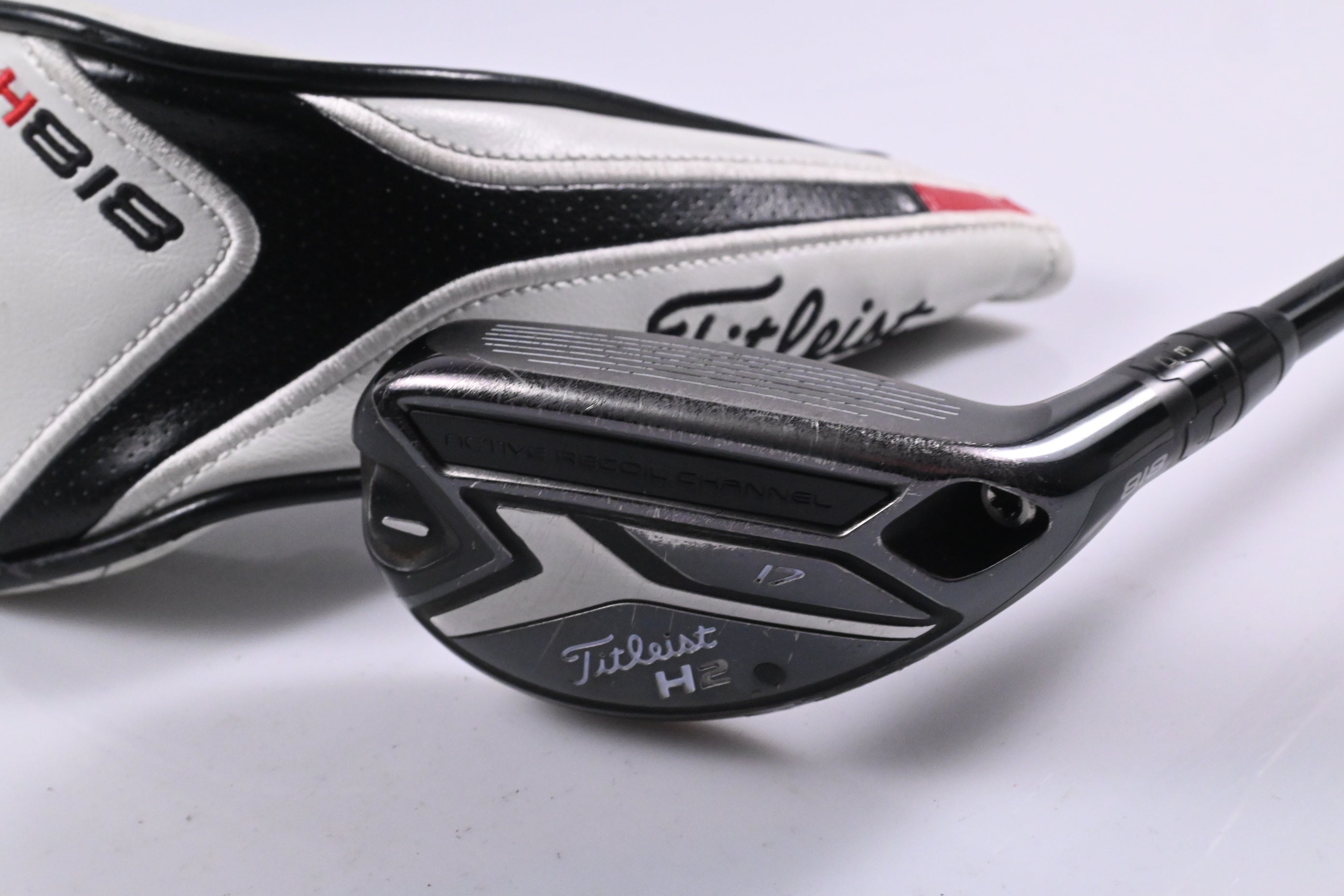 Titleist 818 H2 #2 Hybrid / 17 Degree / Stiff Flex Tensei CK White 90 Shaft