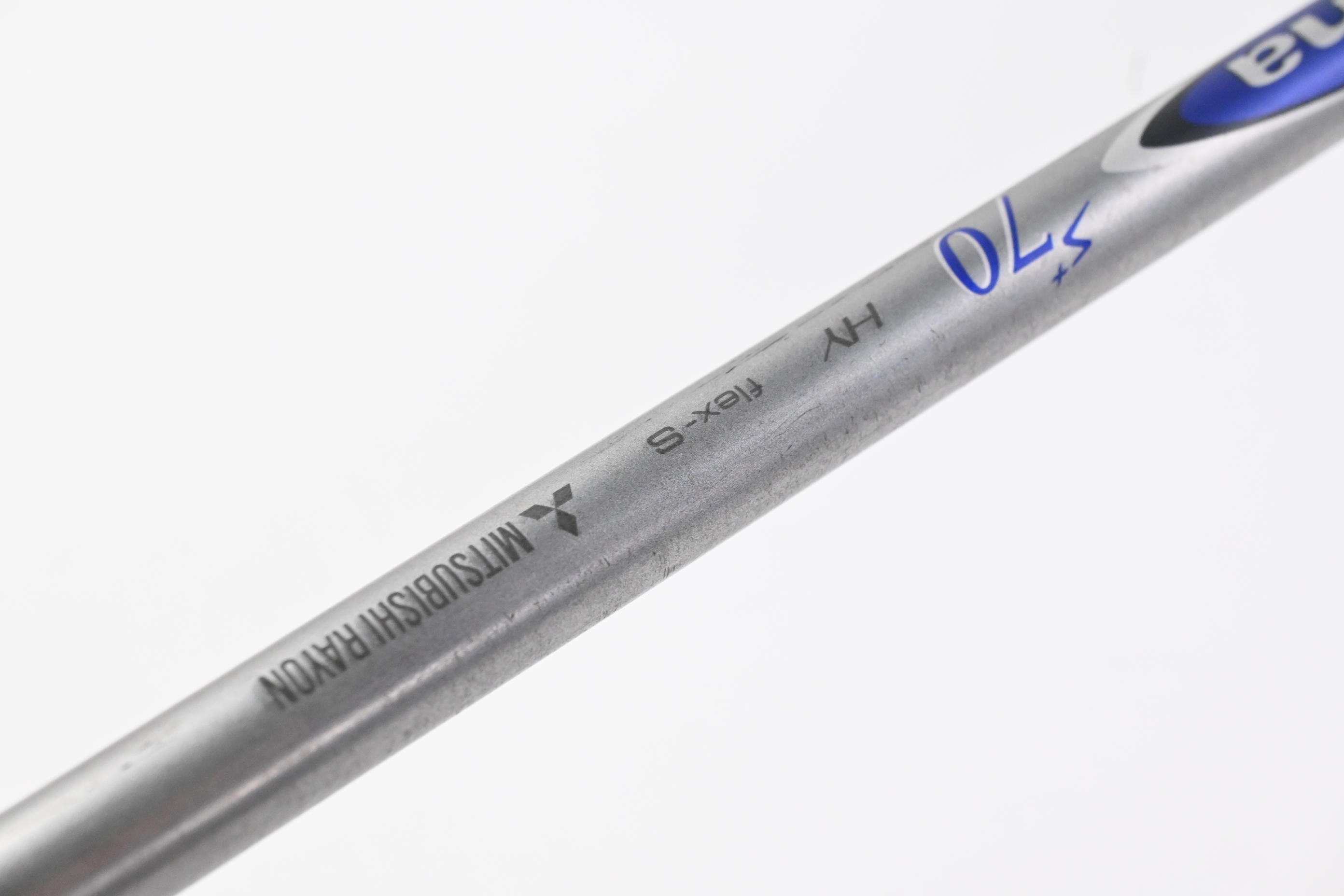 Titleist 915H #2 Hybrid / 18 Degree / Stiff Flex Diamana S+70 Shaft