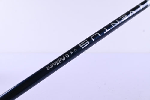 Taylormade SIM Max Driver / 9 Degree / Stiff Flex Fujikura Ventus Blue 6