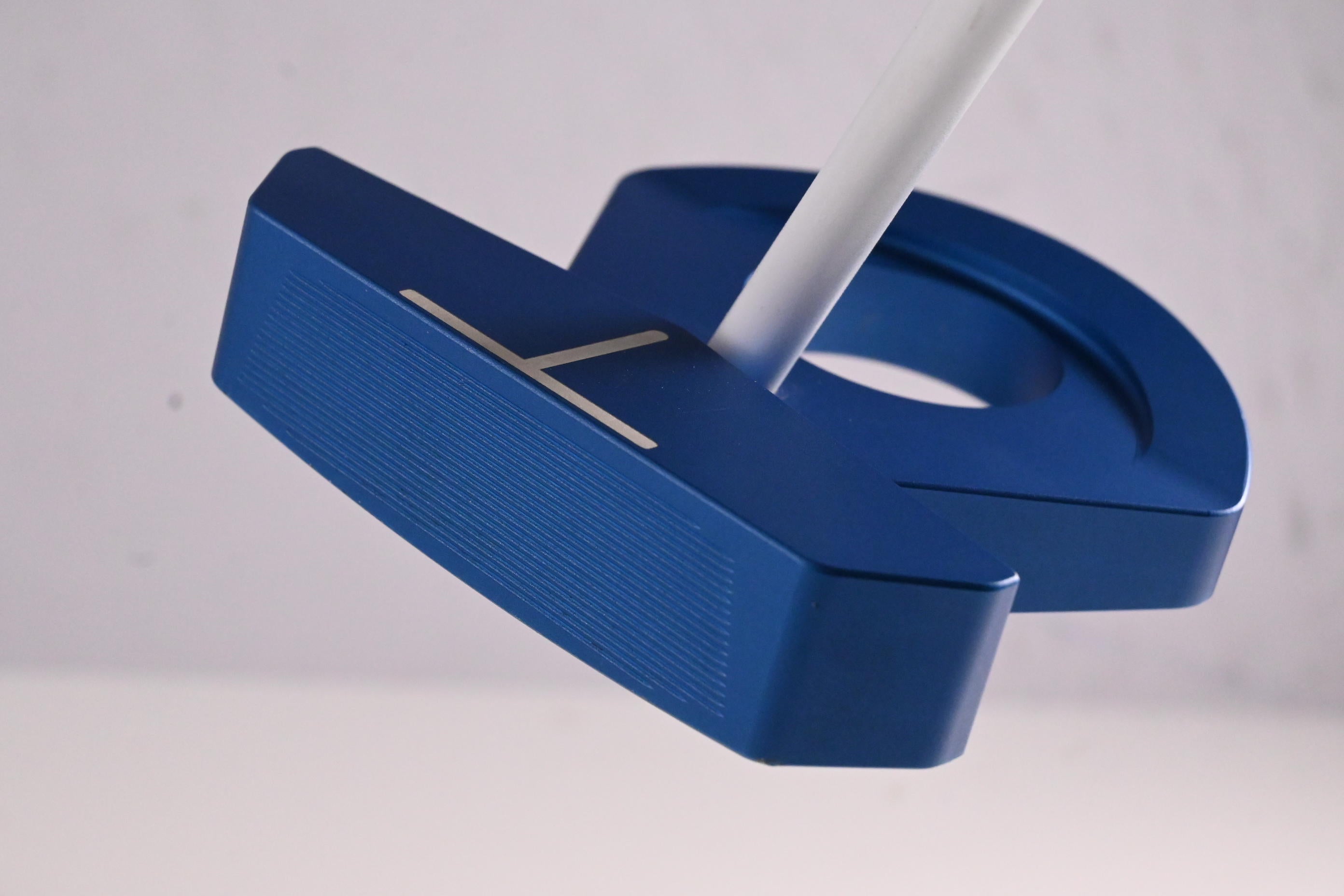L.A.B Golf Directed Force 3 Armlock Putter / 35 Inch / Accra X L.A.B. Golf White