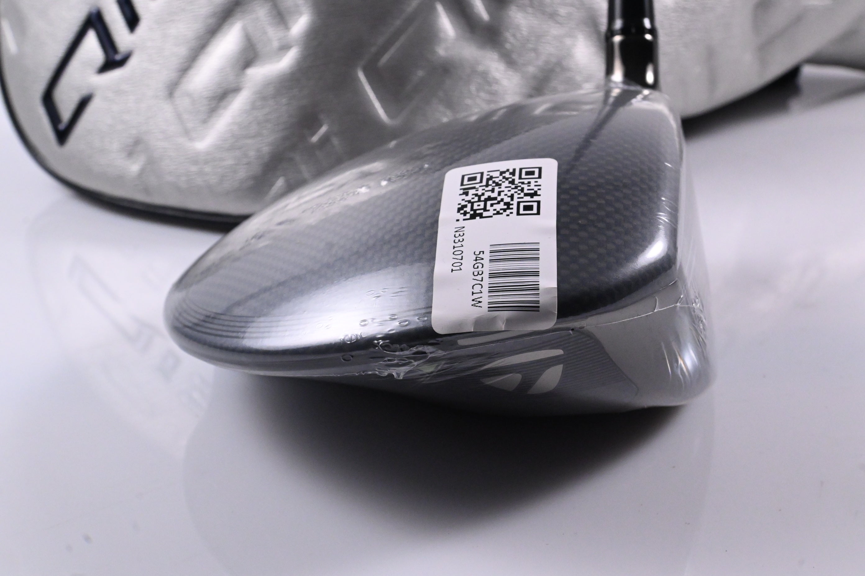 Taylormade Qi35 Driver / 9 Degree / Regular Flex Fujikura Air Speeder 50 Shaft