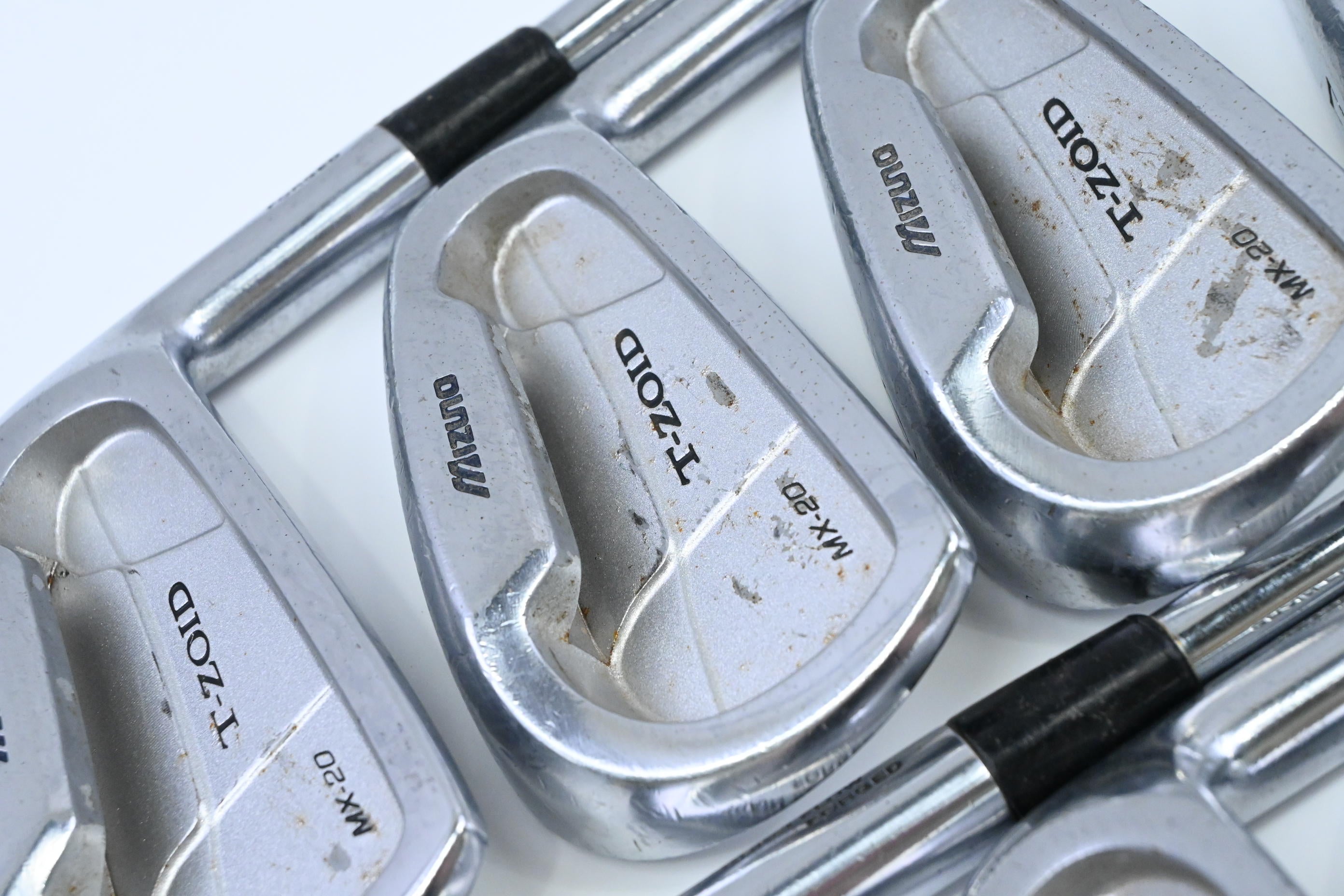 Mizuno MX-20 Irons / 4-PW+GW / Regular Flex Dynamic Gold Lite R300 Shafts