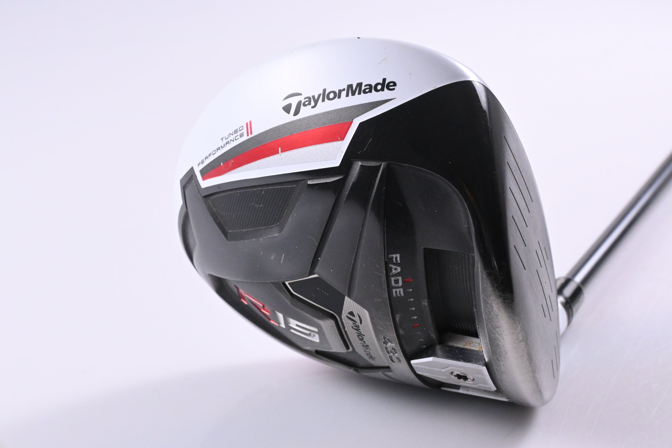 Taylormade R15 Driver / 10.5 Degree / Regular Flex Fujikura Speeder Evolution 57