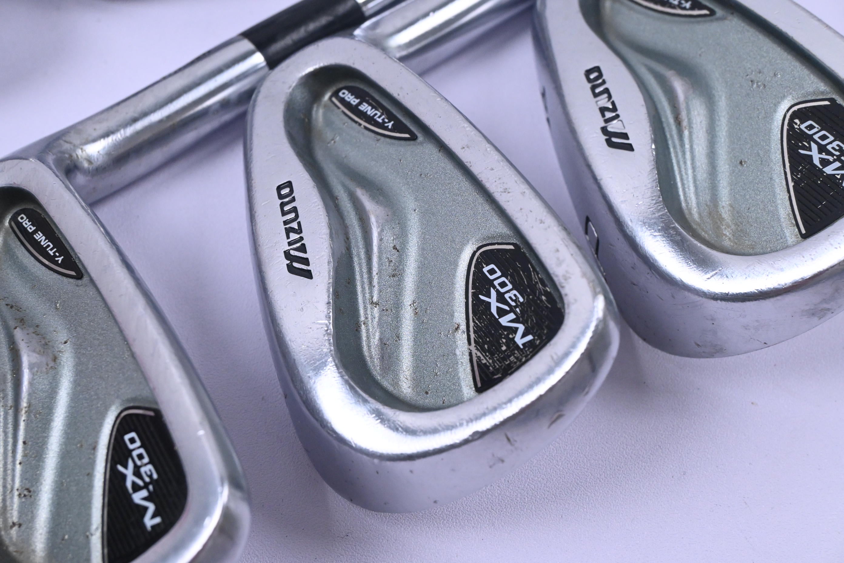 Mizuno MX-300 Irons / 5-PW / Regular Flex Dynamic Gold R300 Shafts