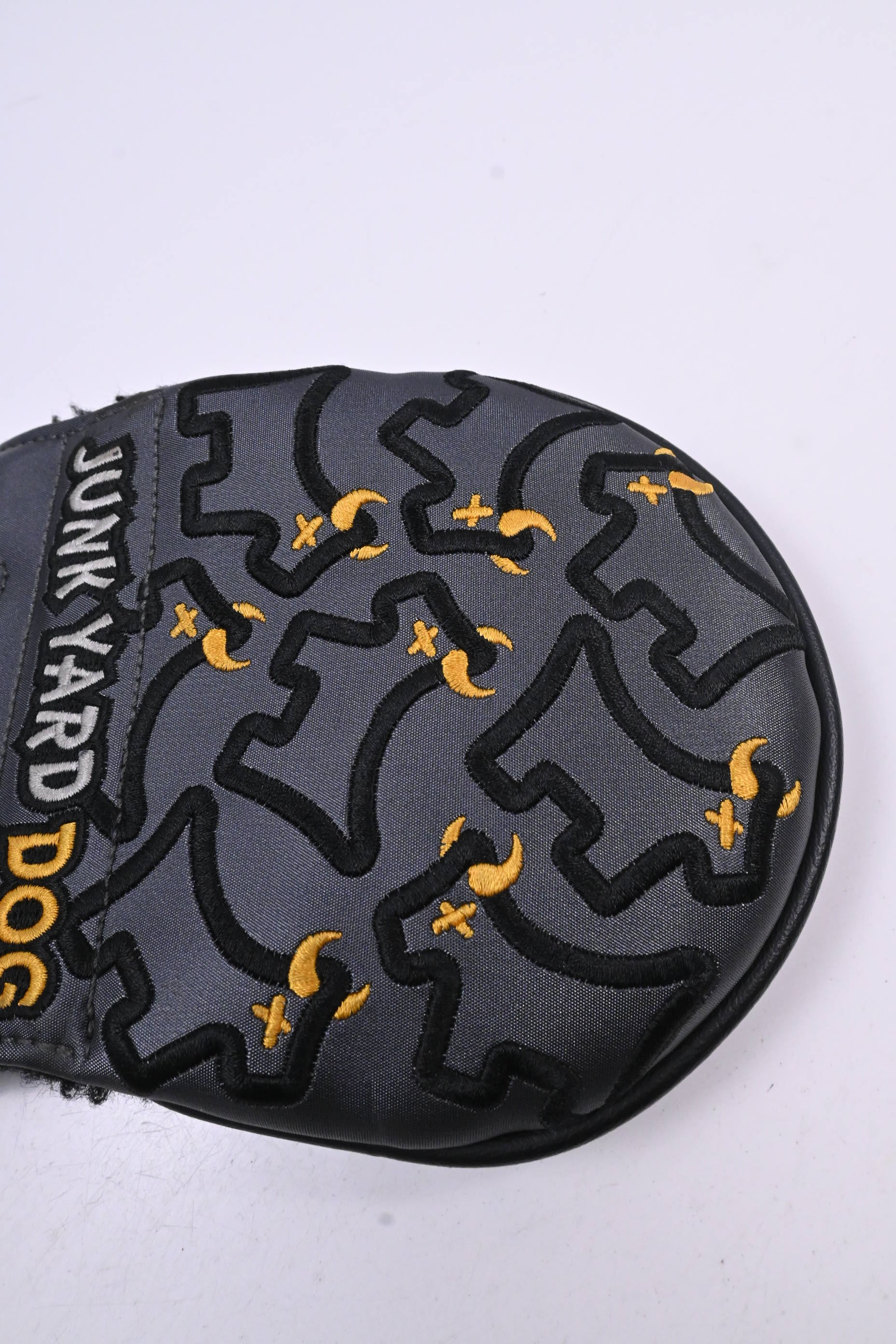 Scotty Cameron Junk Yard Dog 2018 / Putter Headcover / Mallet / Grey