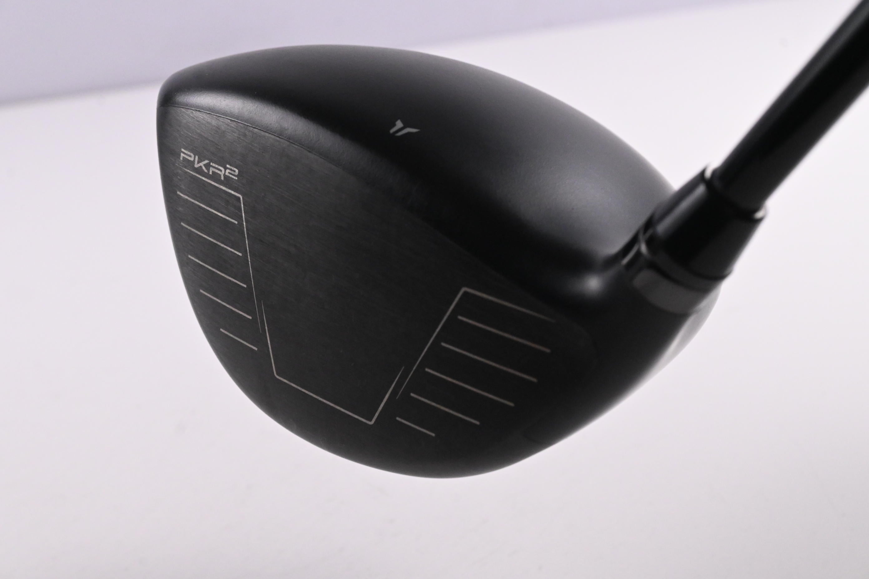 Wilson Dynapower Titanium 2023 Driver / 10.5 Degree / Regular Flex HZRDUS Red 50