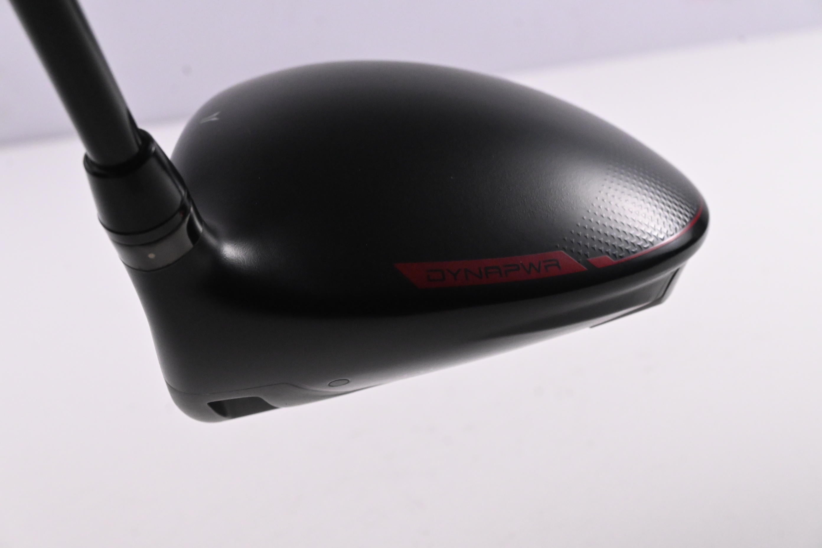 Wilson Dynapower Titanium 2023 Driver / 10.5 Degree / Regular Flex HZRDUS Red 50