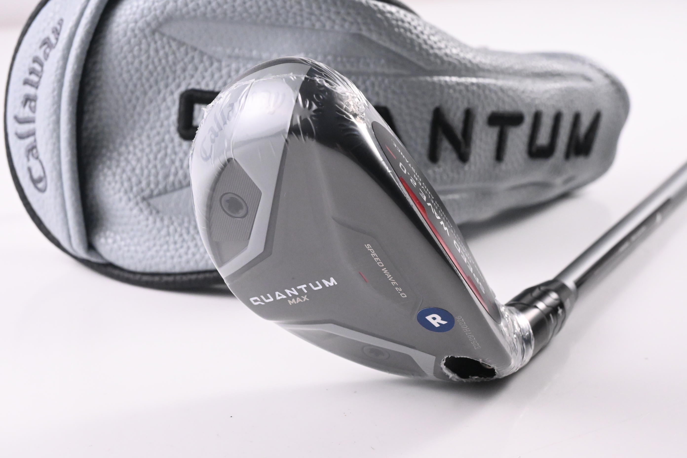 Callaway Quantum Max #4 Hybrid / 21 Degree / Regular Flex Denali Silver 60 Shaft