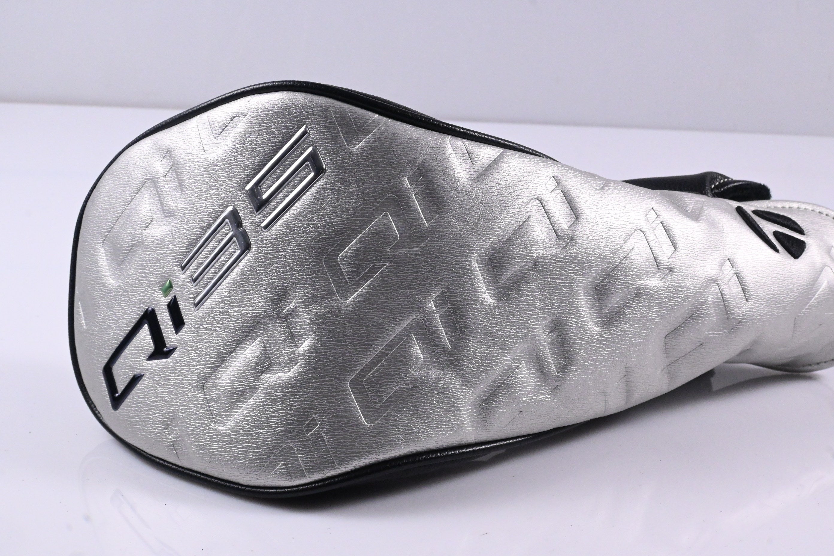 Taylormade Qi35 Driver / 9 Degree / Regular Flex Fujikura Air Speeder 50 Shaft