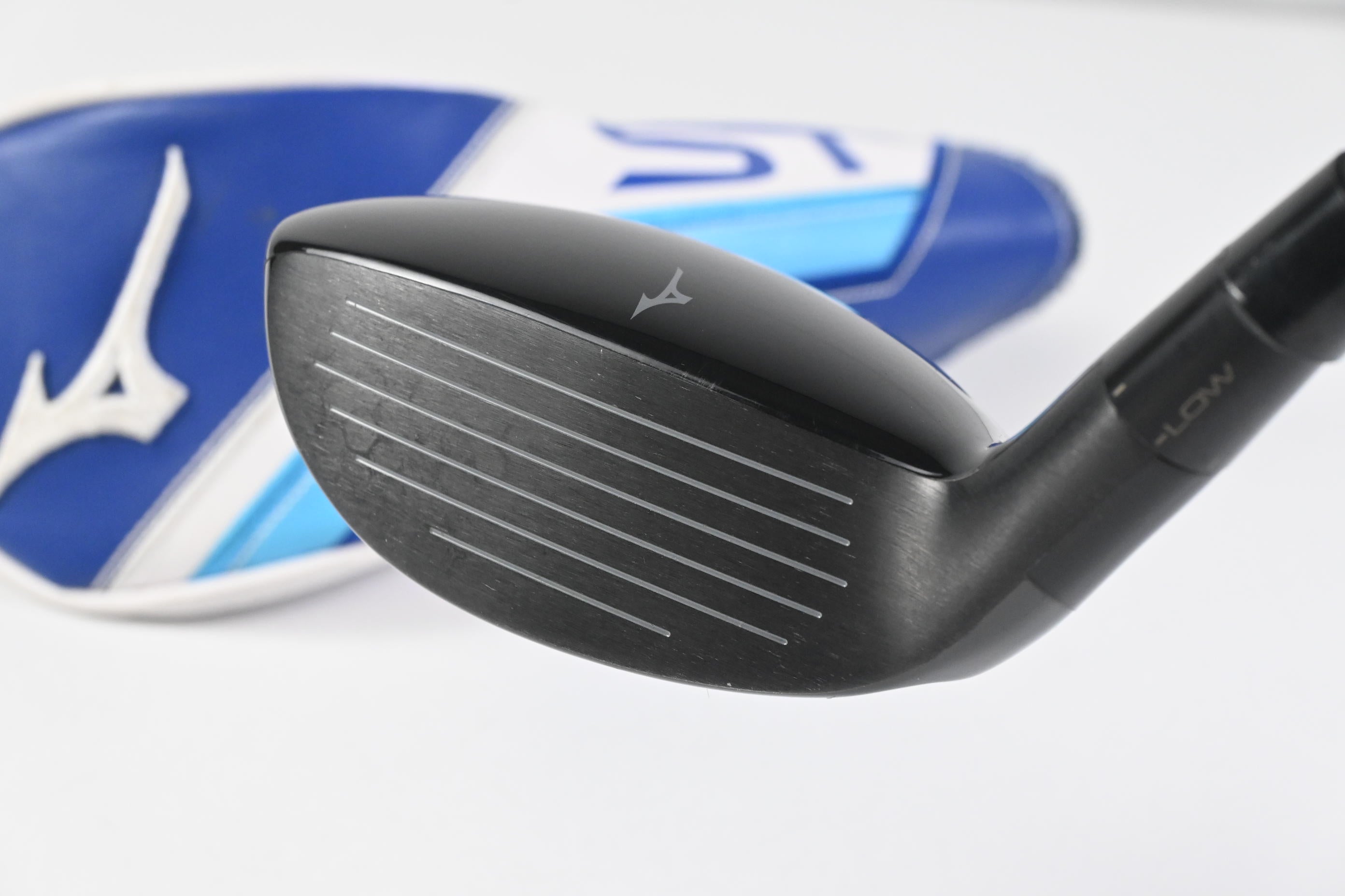 Mizuno ST-Max 230 #4 Hybrid / 22 Degree / Stiff Flex MMT Black 80 Shaft