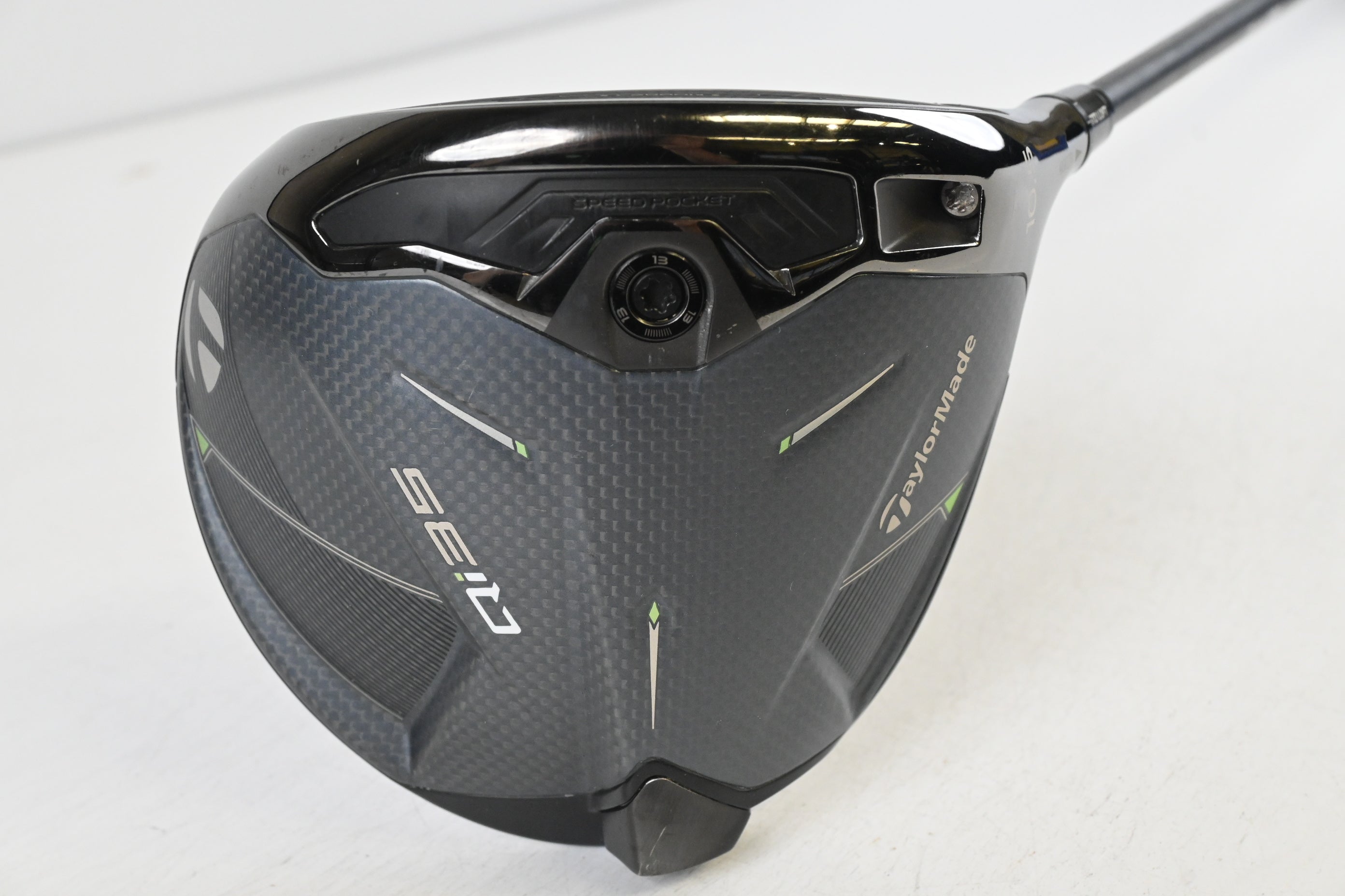 Taylormade Qi35 Max Driver / 10.5 Degree / Stiff Flex Kai'li Dark Waves Black 60