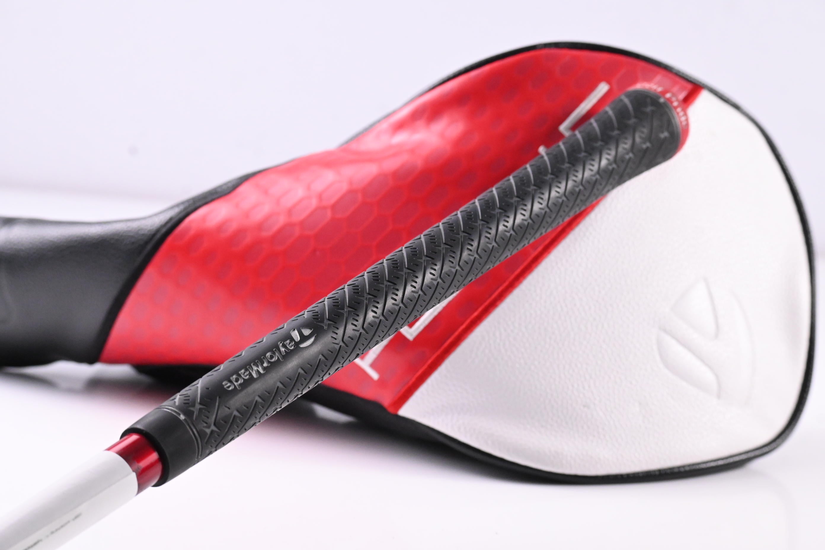 Taylormade Stealth 2 Driver / 10.5 Degree / Regular Flex Fujikura Ventus TR Red