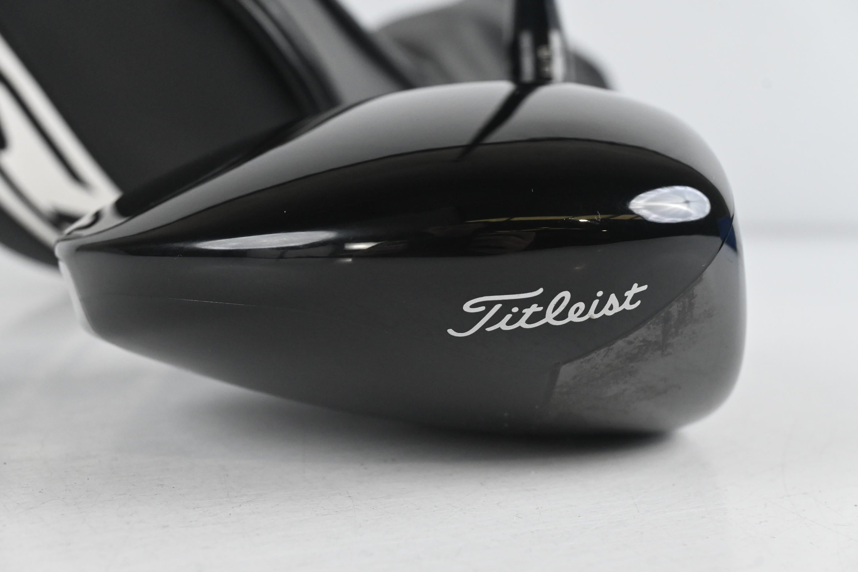 Titleist GTS2 Driver / 10 Degree / Stiff Flex Project X Titan Black 60 Shaft