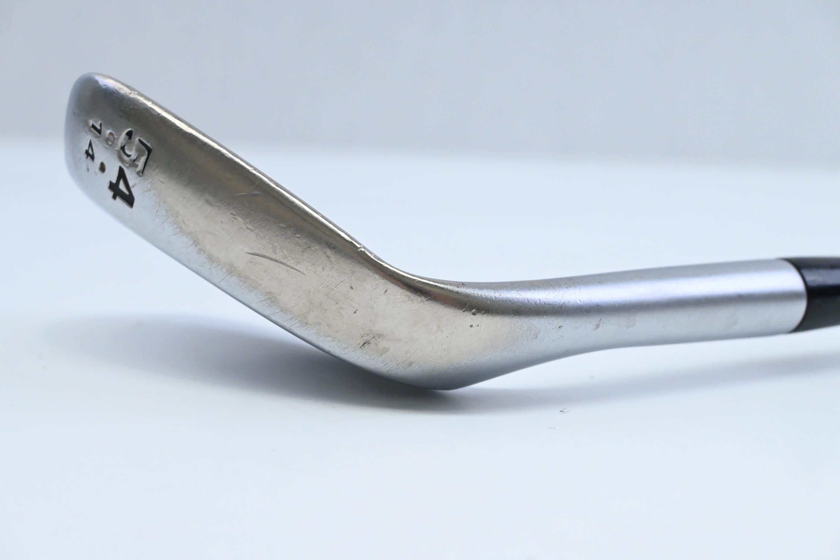 Cleveland 588 RTX Sand Wedge / 54 Degree / Wedge Flex Dynamic Gold Shaft