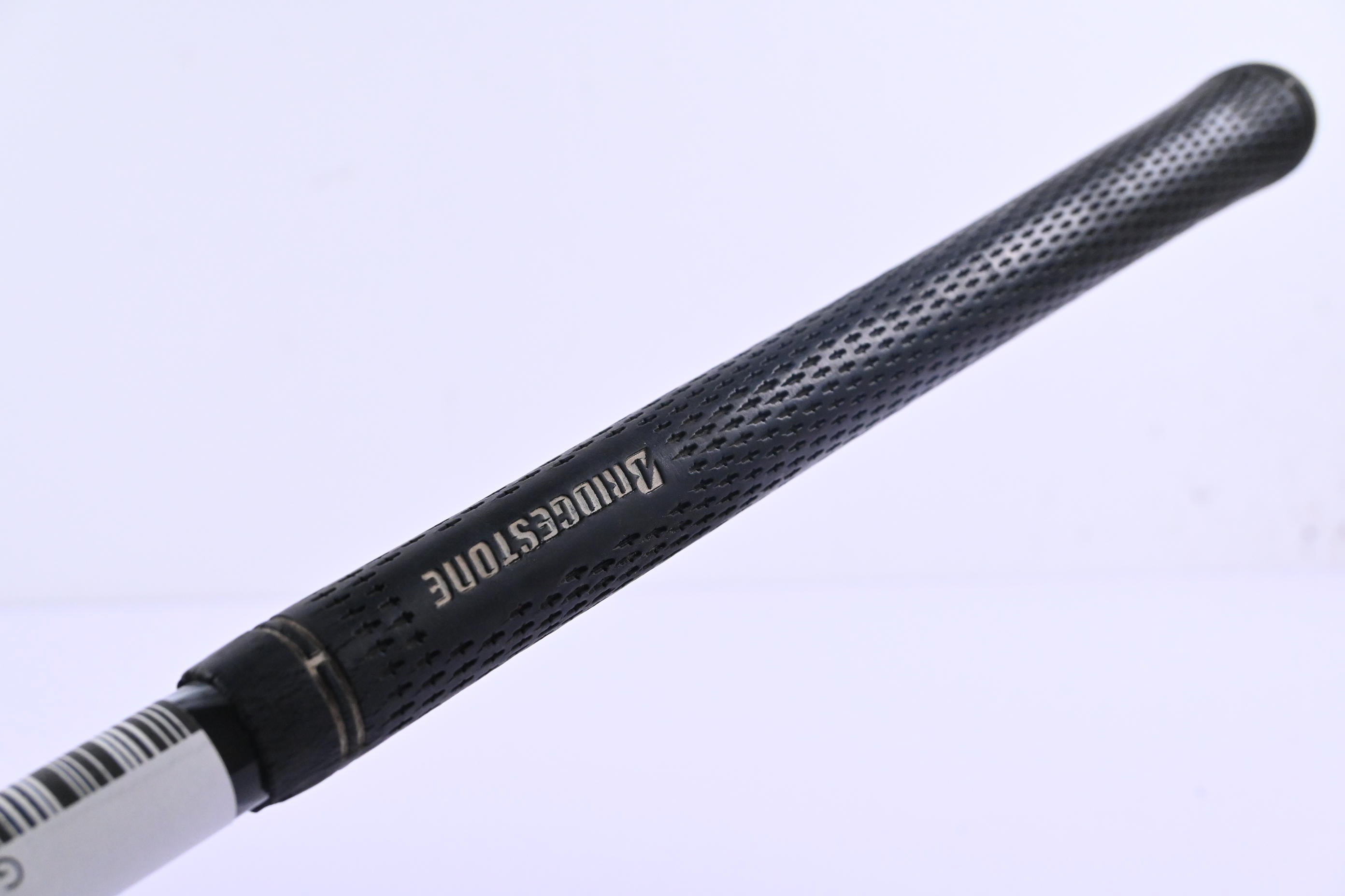 Bridgestone J38 Driver / 10.5 Degree / Regular Flex Fujikura Motore F1 65 Shaft