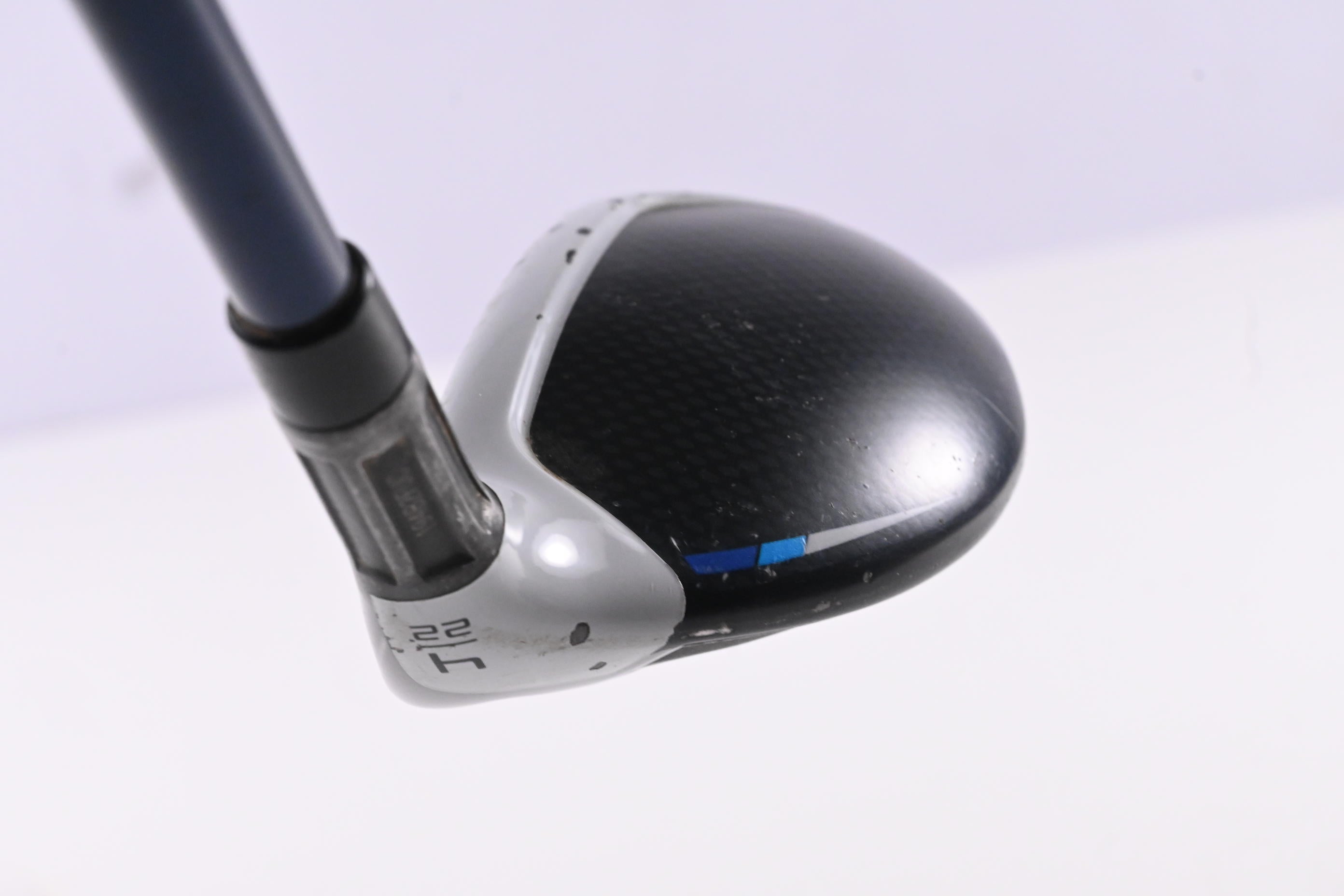 Taylormade SIM2 Max #4 Hybrid / 22 Degree / Regular Flex Ventus Blue 6 Shaft