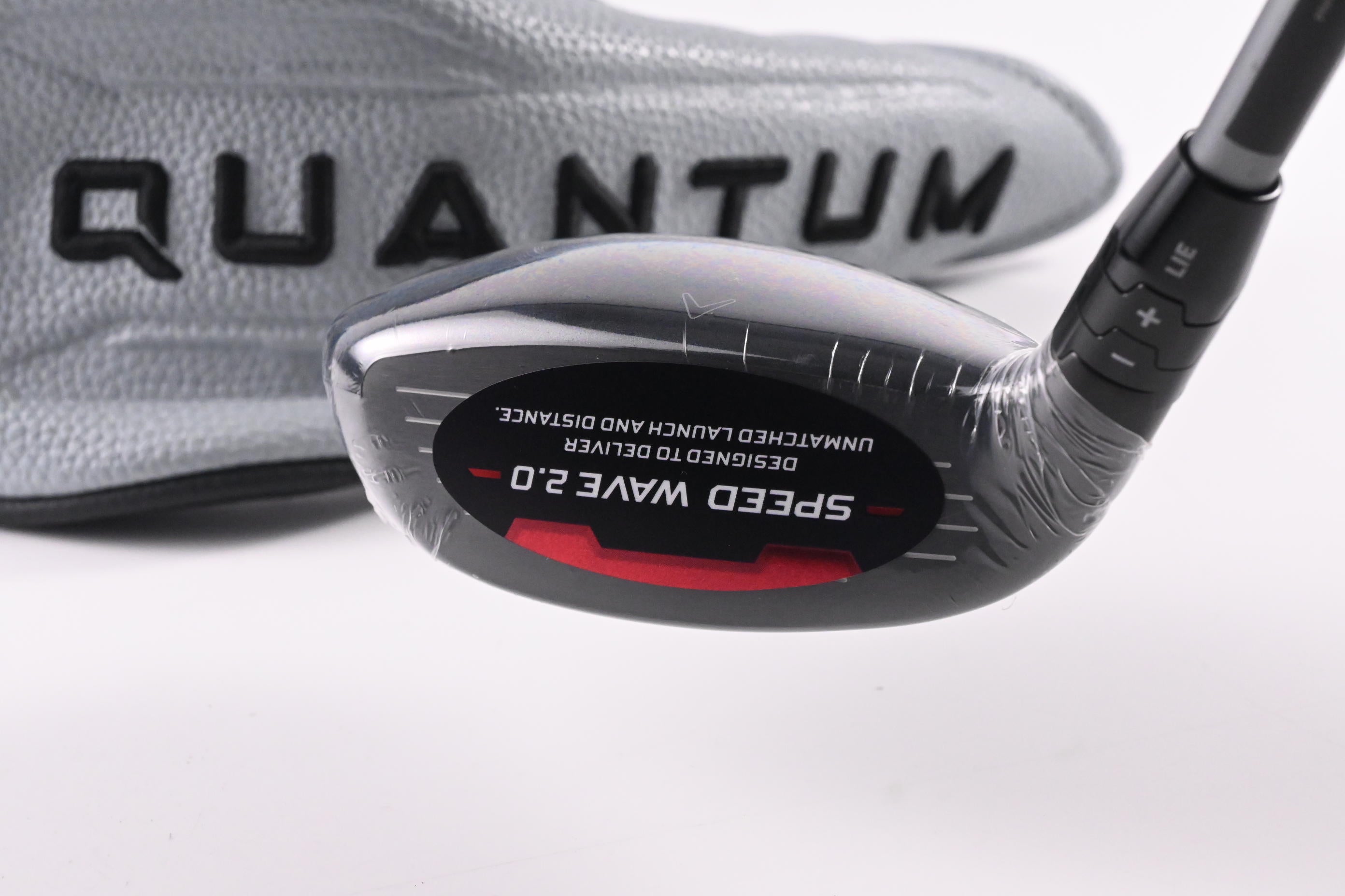 Callaway Quantum Max OS #5 Hybrid / 23 Degree / Regular Flex Denali Silver 60