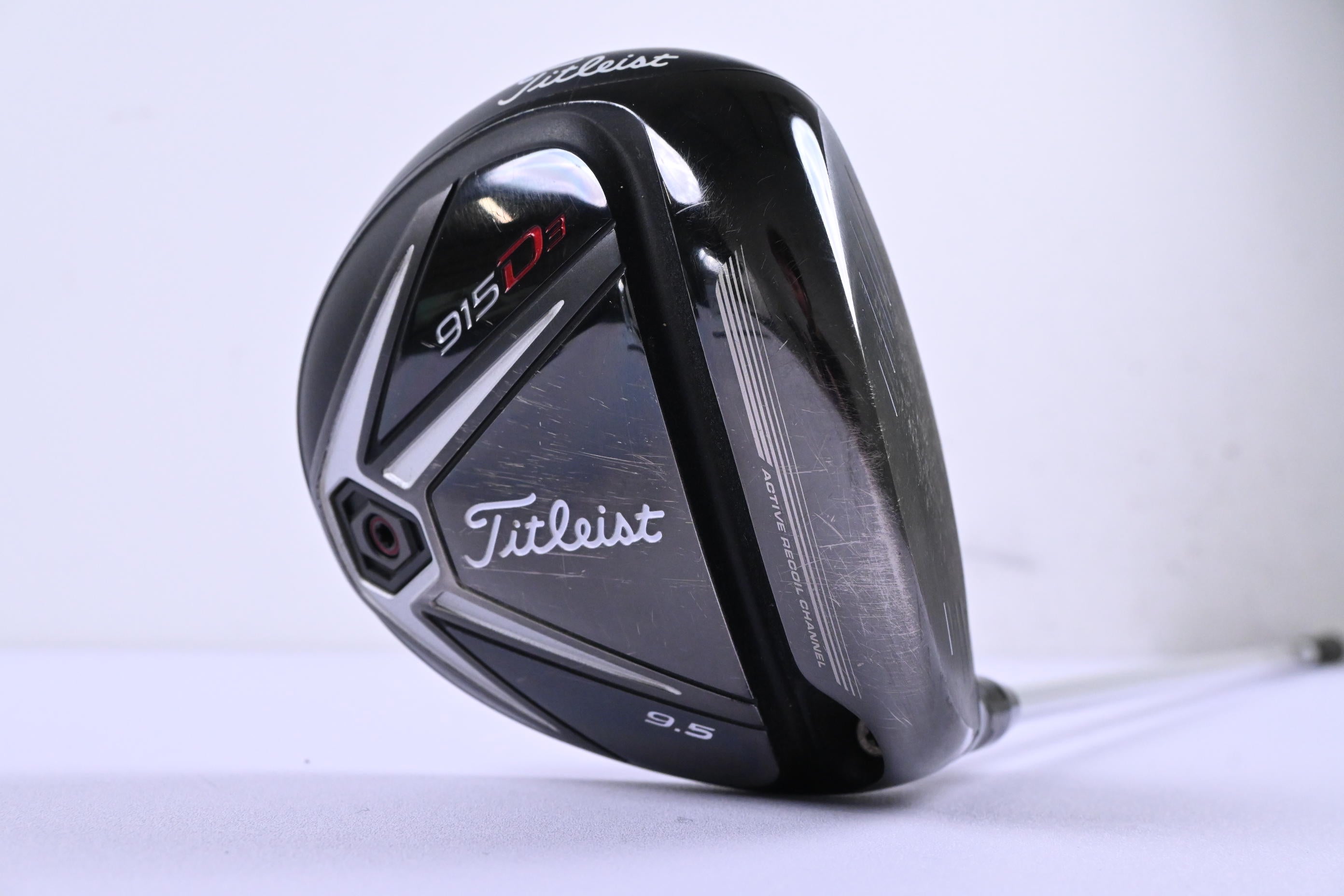 Titleist 915 D3 Driver / 9.5 Degree / Stiff Flex Aldila Rogue 70 Shaft
