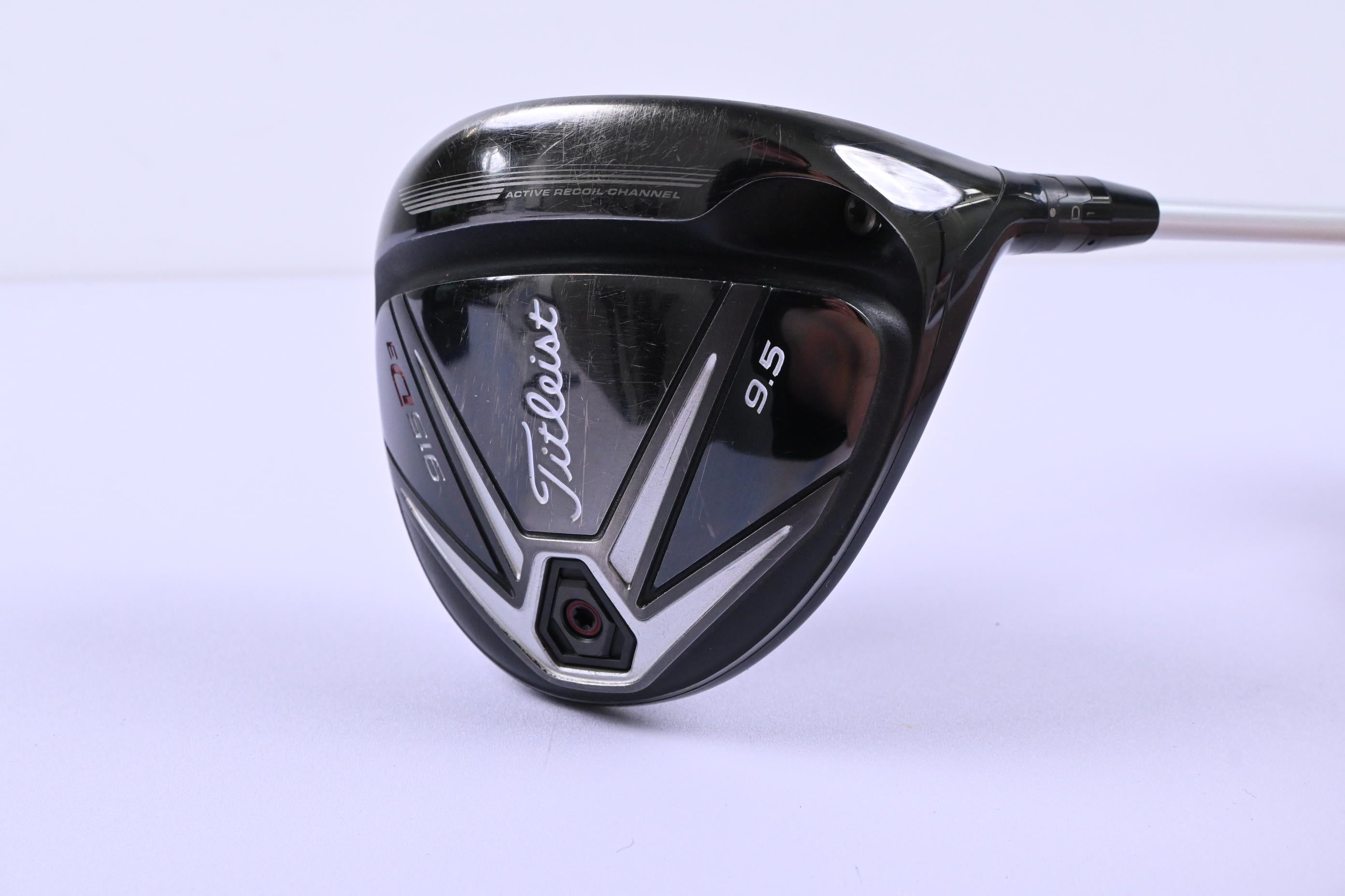 Titleist 915 D3 Driver / 9.5 Degree / Stiff Flex Aldila Rogue 70 Shaft