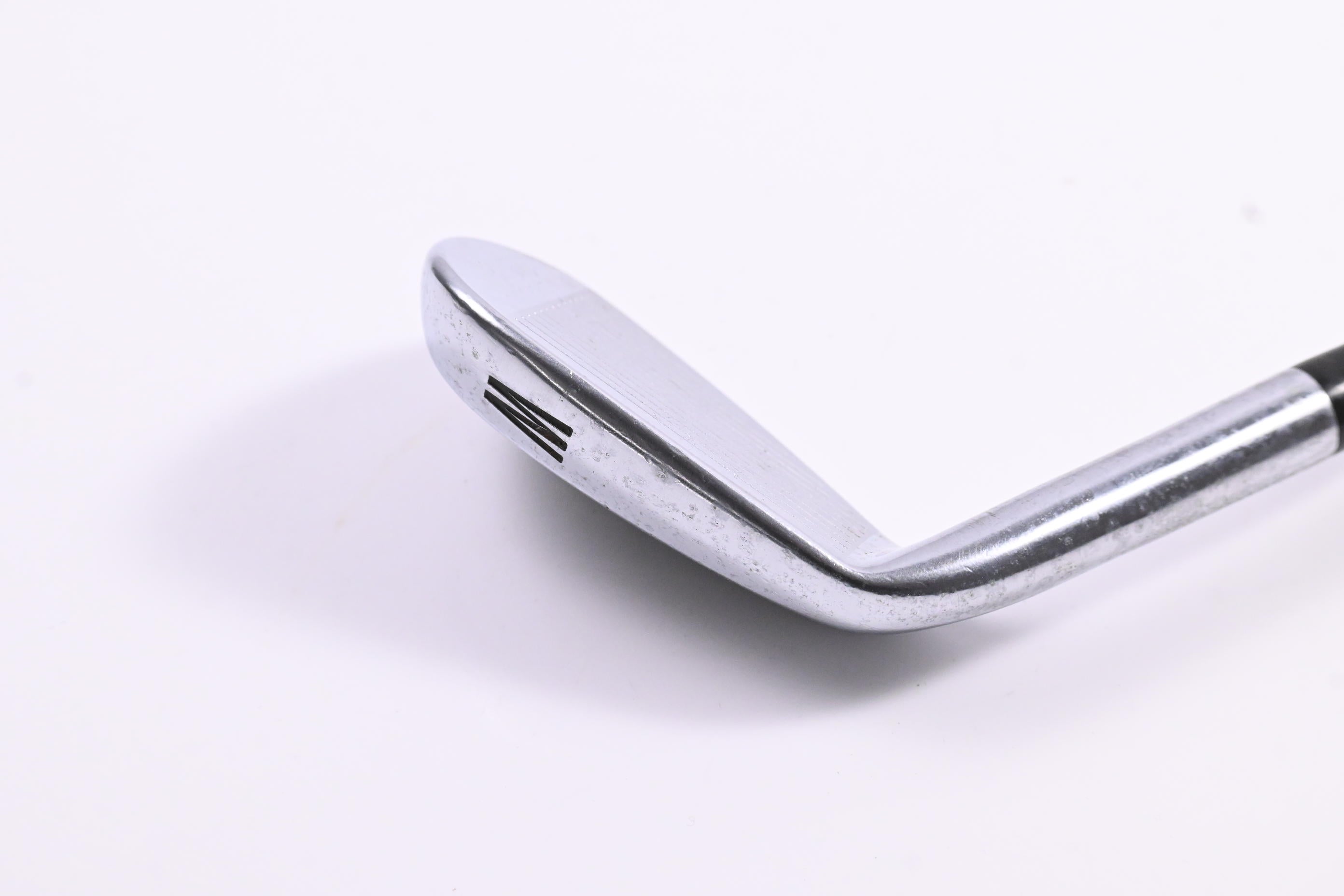 Titleist 716 AP2 Pitching Wedge / 46 Degree / Regular Flex NS Pro 950GH Shaft