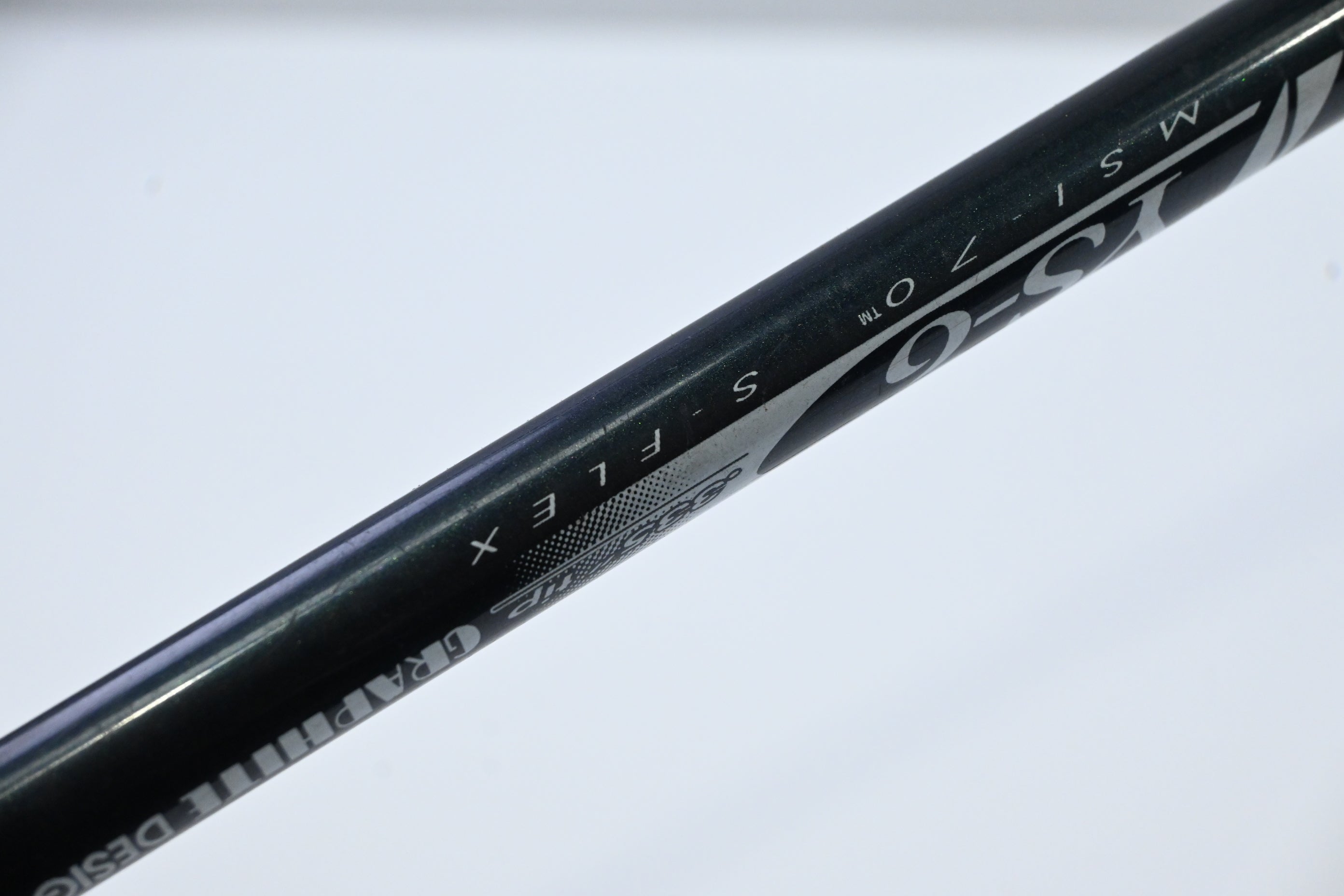 Titleist 975 J Driver / 8.5 Degree / Stiff Flex Graphite Design YS-6 Shaft