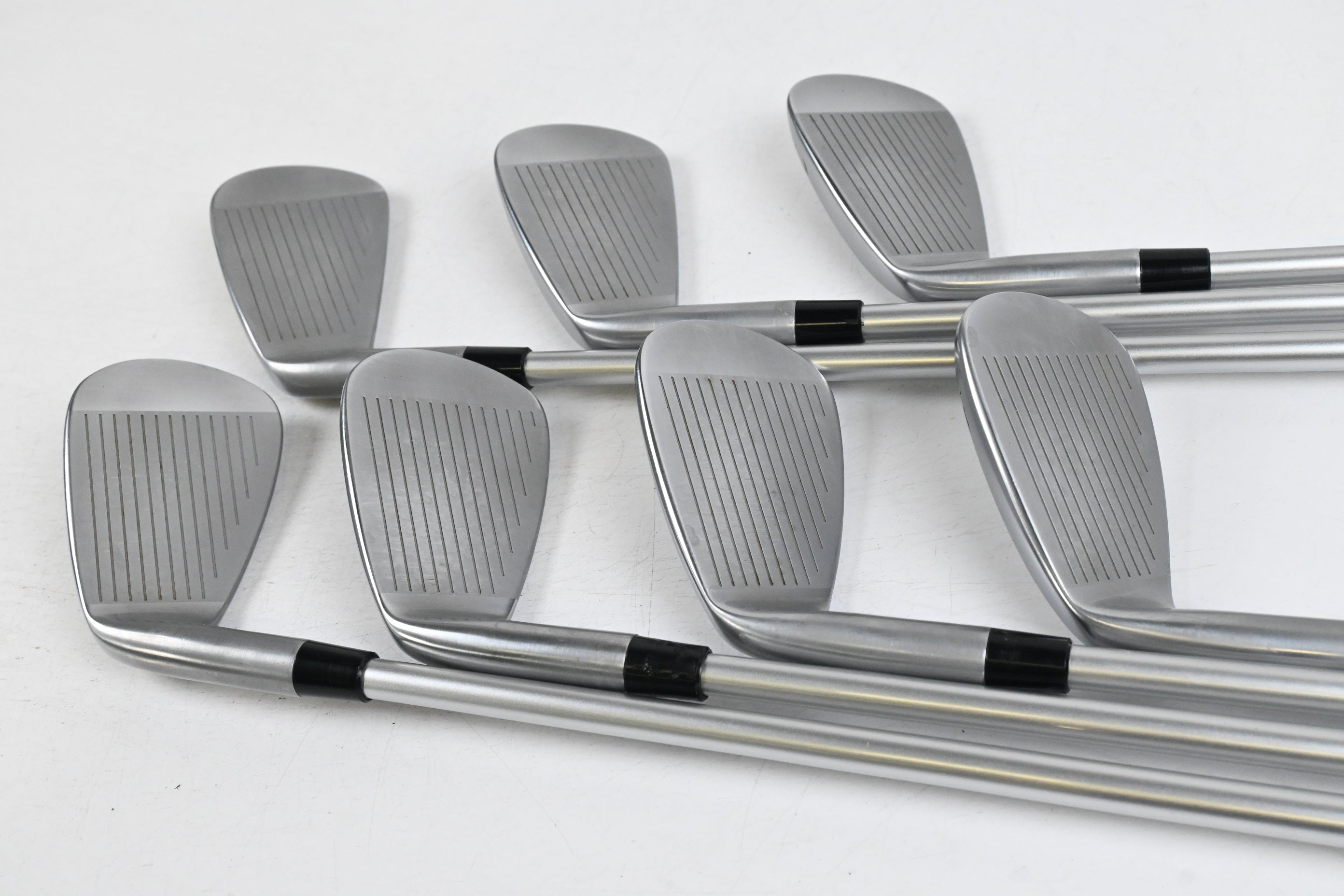 Wishon 565MC Forged Irons / 5-PW+GW / Regular Flex Wishon S25 75 Shafts