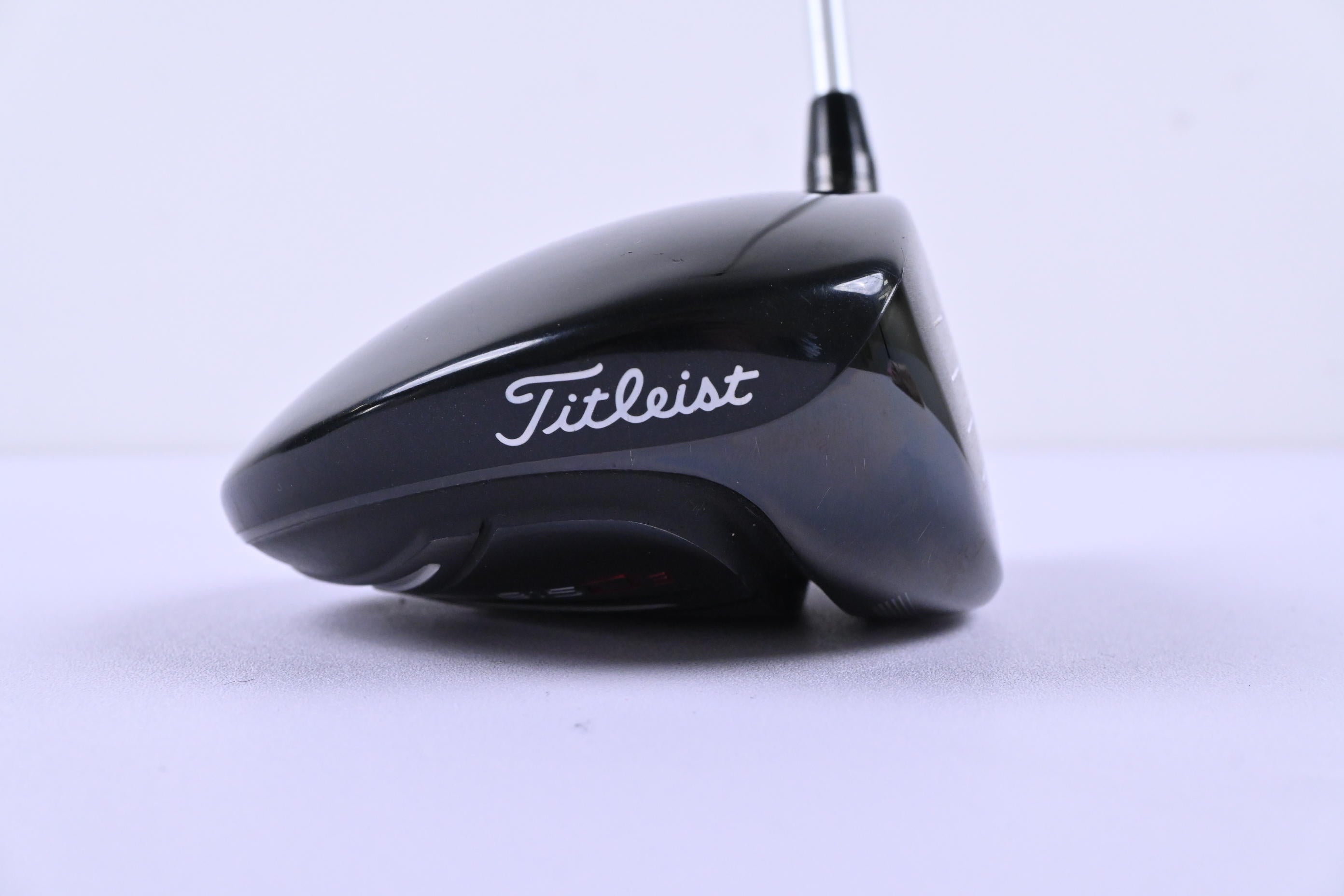 Titleist 915 D3 Driver / 9.5 Degree / Stiff Flex Aldila Rogue 70 Shaft