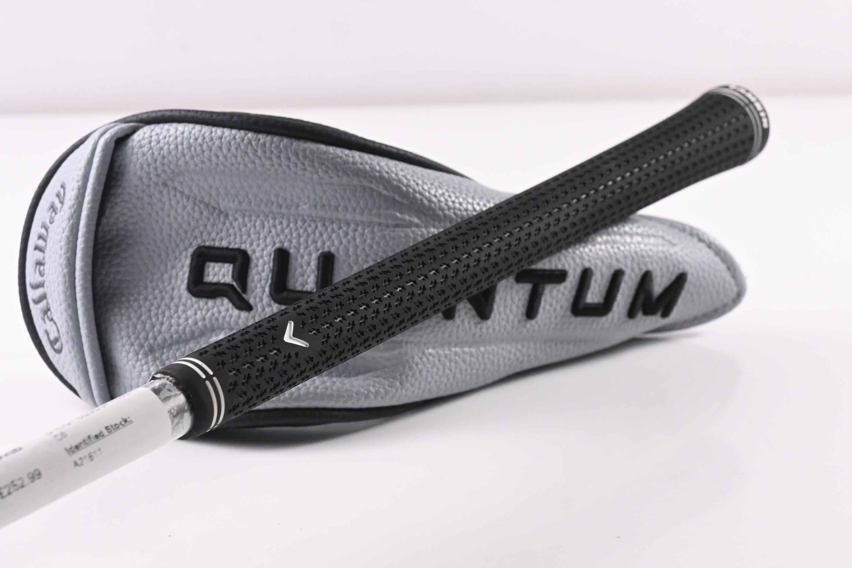 Callaway Quantum Max OS #5 Hybrid / 23 Degree / Regular Flex Denali Silver 60