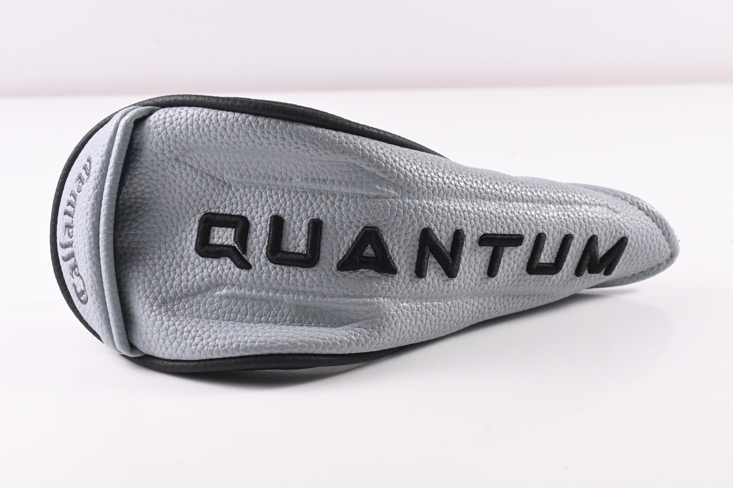 Callaway Quantum Max OS #5 Hybrid / 23 Degree / Regular Flex Denali Silver 60