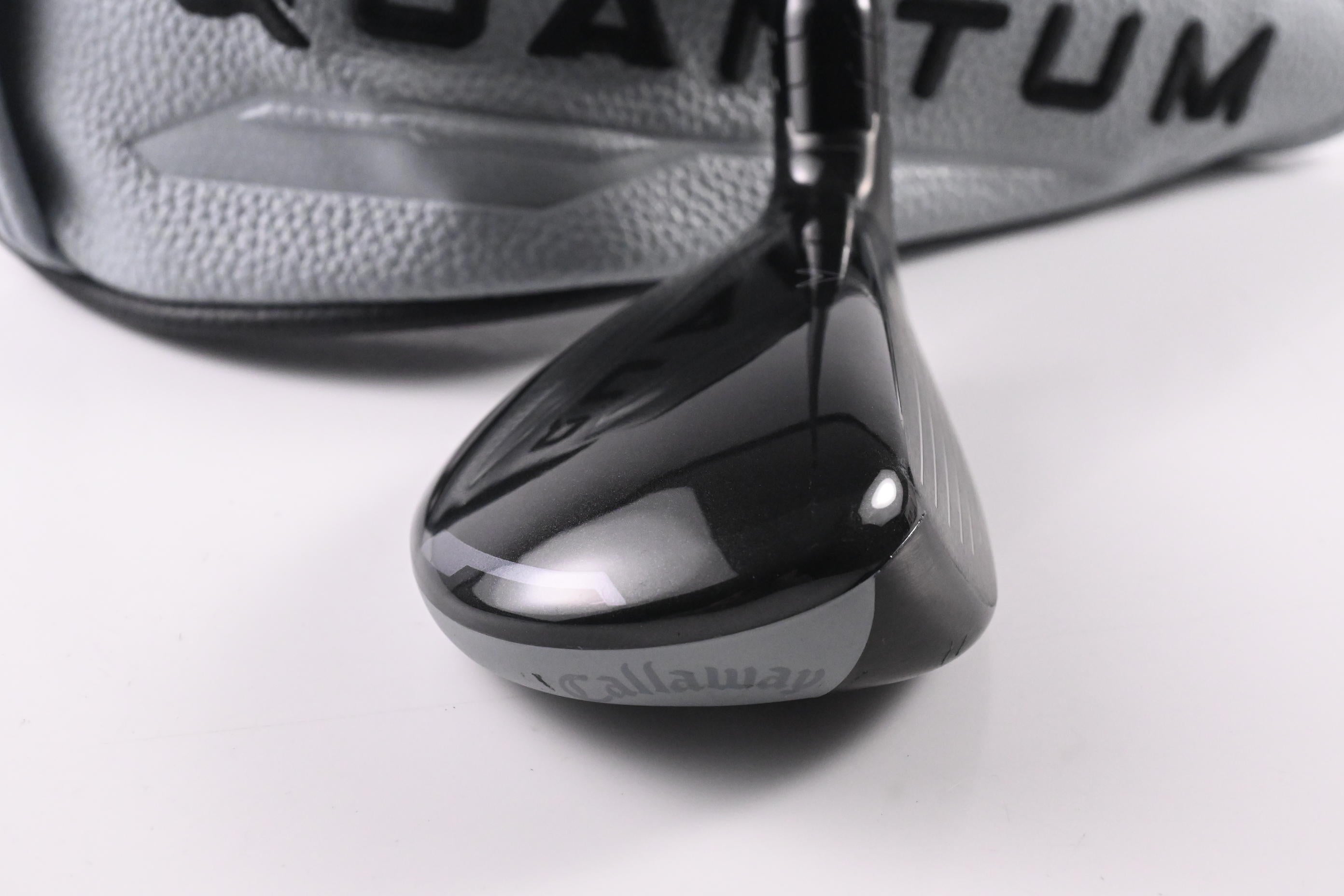 Callaway Quantum Max OS #5 Hybrid / 23 Degree / Regular Flex Denali Silver 60