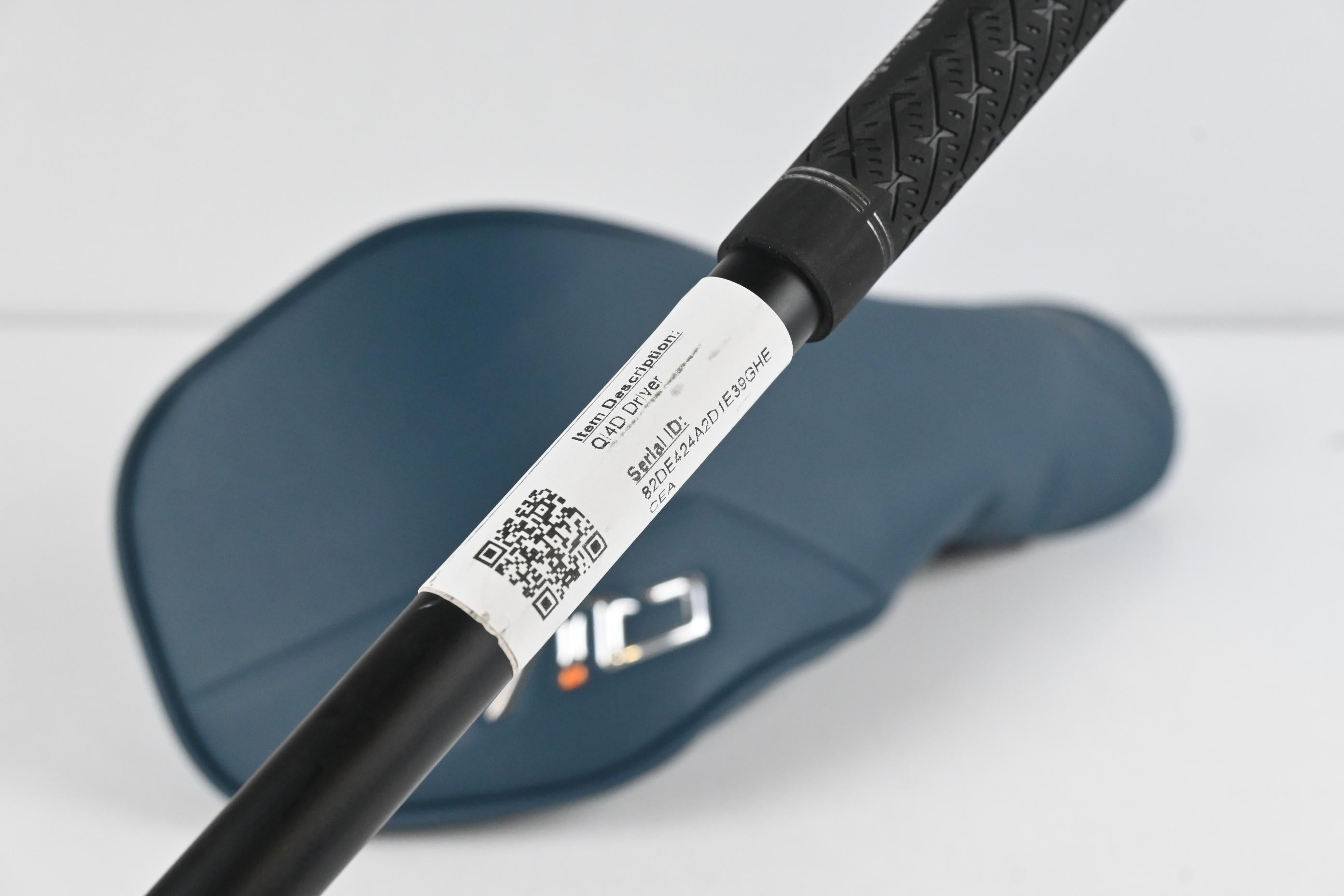Taylormade Qi4D Driver / 10.5 Degree / Stiff Flex Reax Blue 50 Shaft
