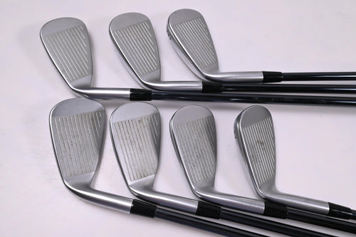 Mizuno JPX 925 Hot Metal Irons / 4-PW / Regular Flex UST Recoil Dart 90 Shafts