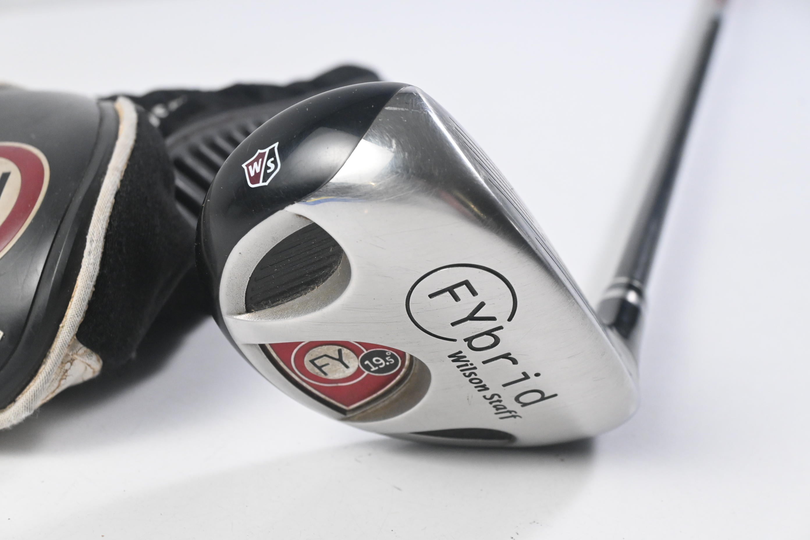 Wilson Fybrid #5 Wood / 19.5 Degree / Regular Flex Proforce V2 66 Shaft