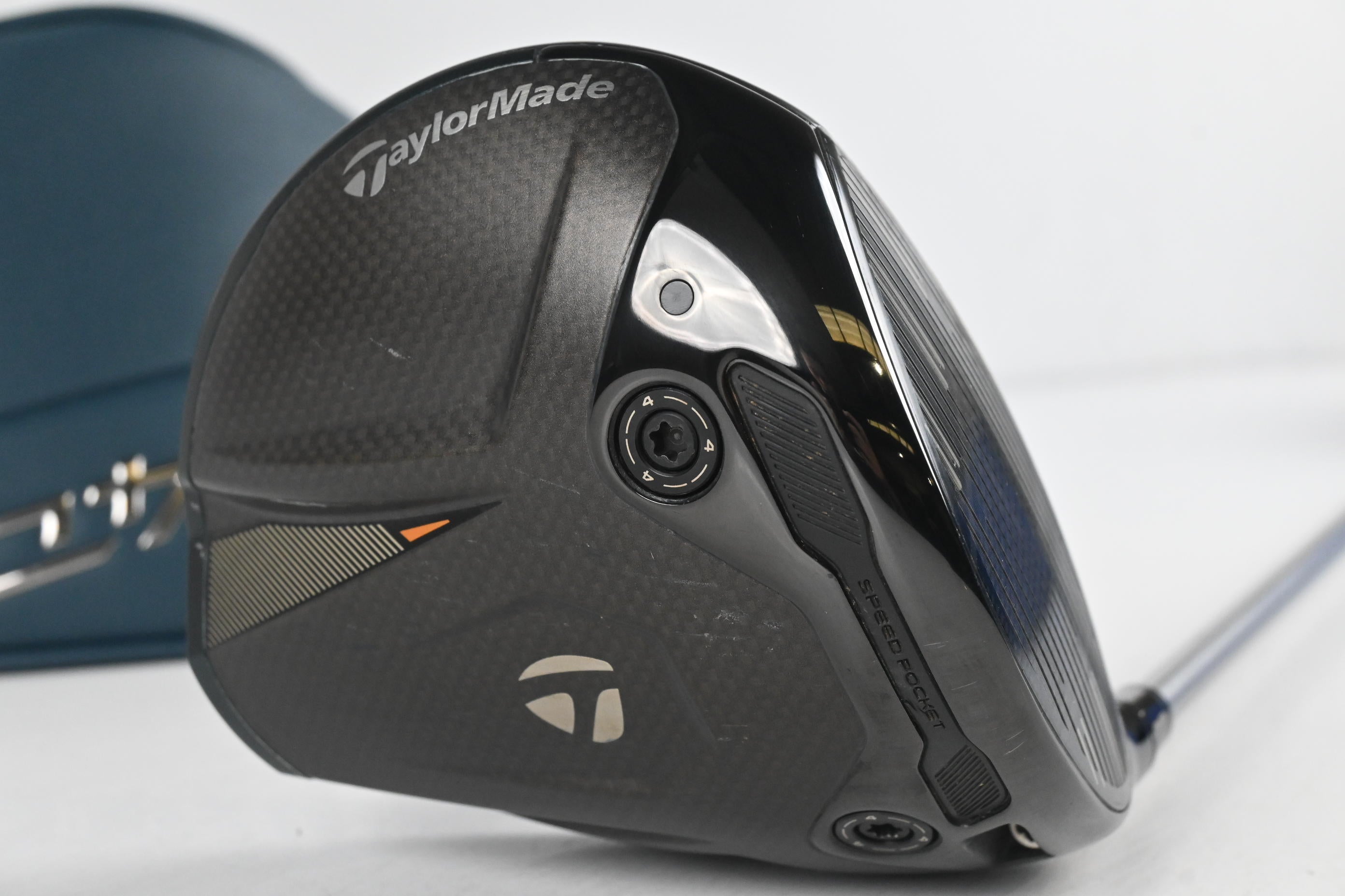Taylormade Qi4D Driver / 9 Degree / Regular Flex Fujikura Pro 60 Shaft