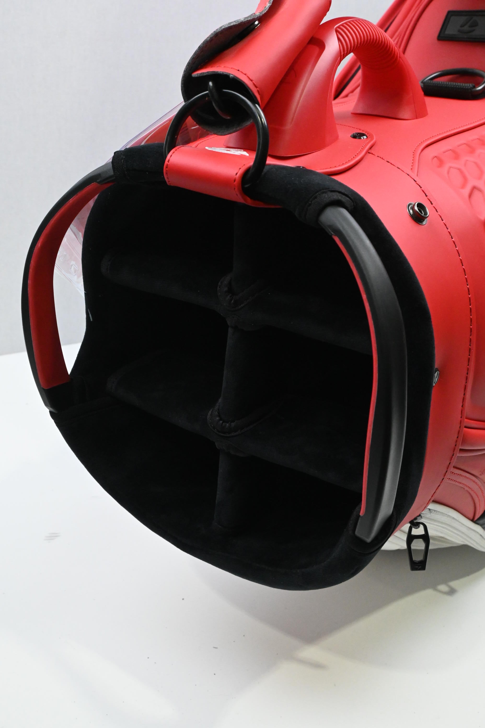 Taylormade Stealth Tour Bag / 6 Way Divider / Red, White & Black