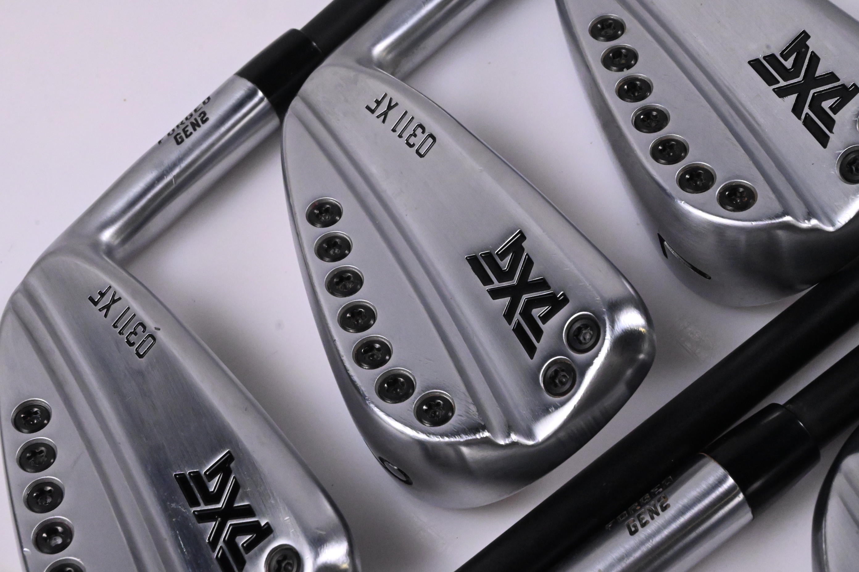 PXG 0311 XF Gen2 Irons / 5-PW+54° / Regular Flex MMT 70 Shafts