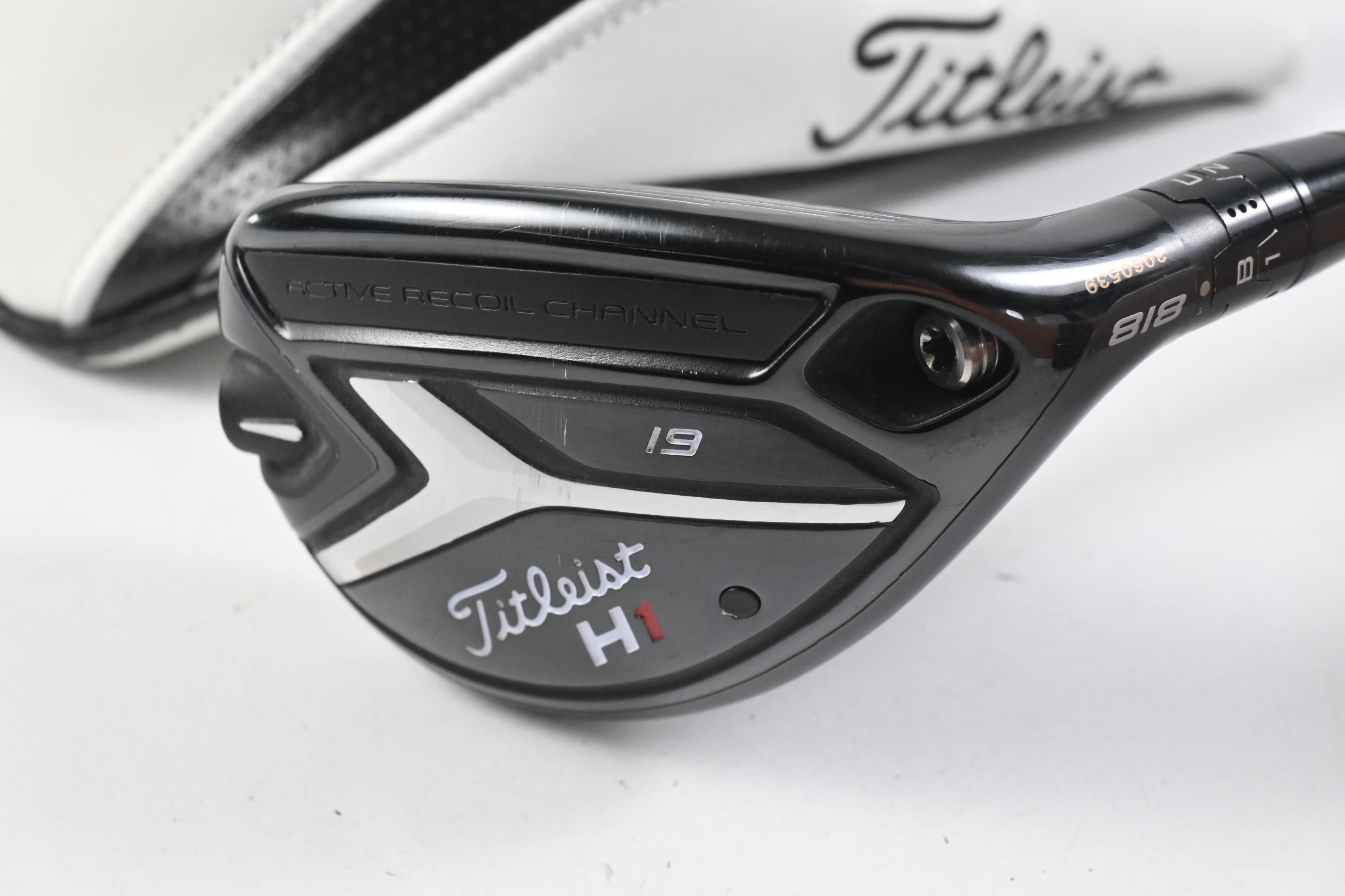 Titleist 818 H1 #3 Hybrid / 19 Degree / Stiff Flex Project X Evenflow 85 Shaft