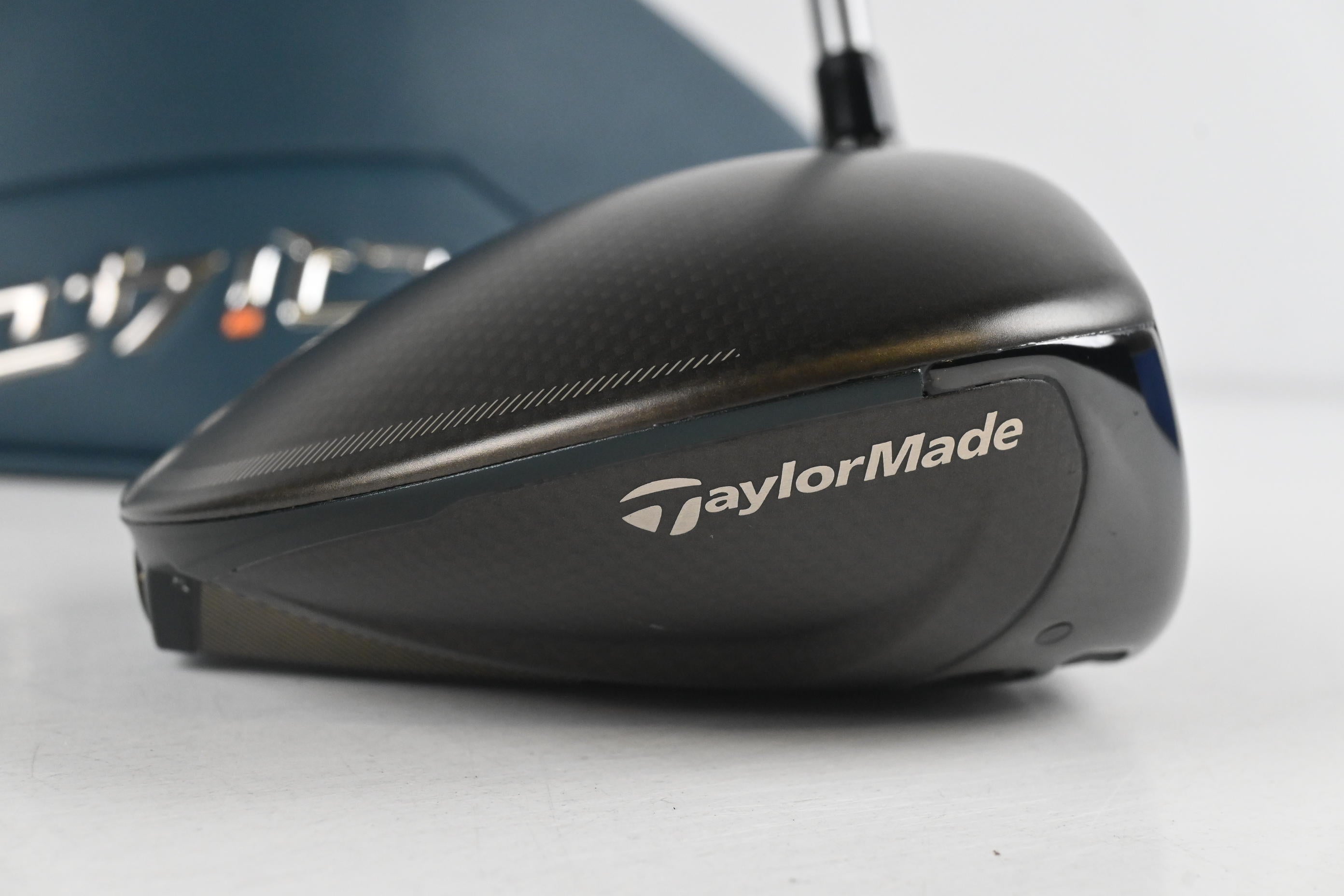 Taylormade Qi4D Driver / 9 Degree / Regular Flex Fujikura Pro 60 Shaft