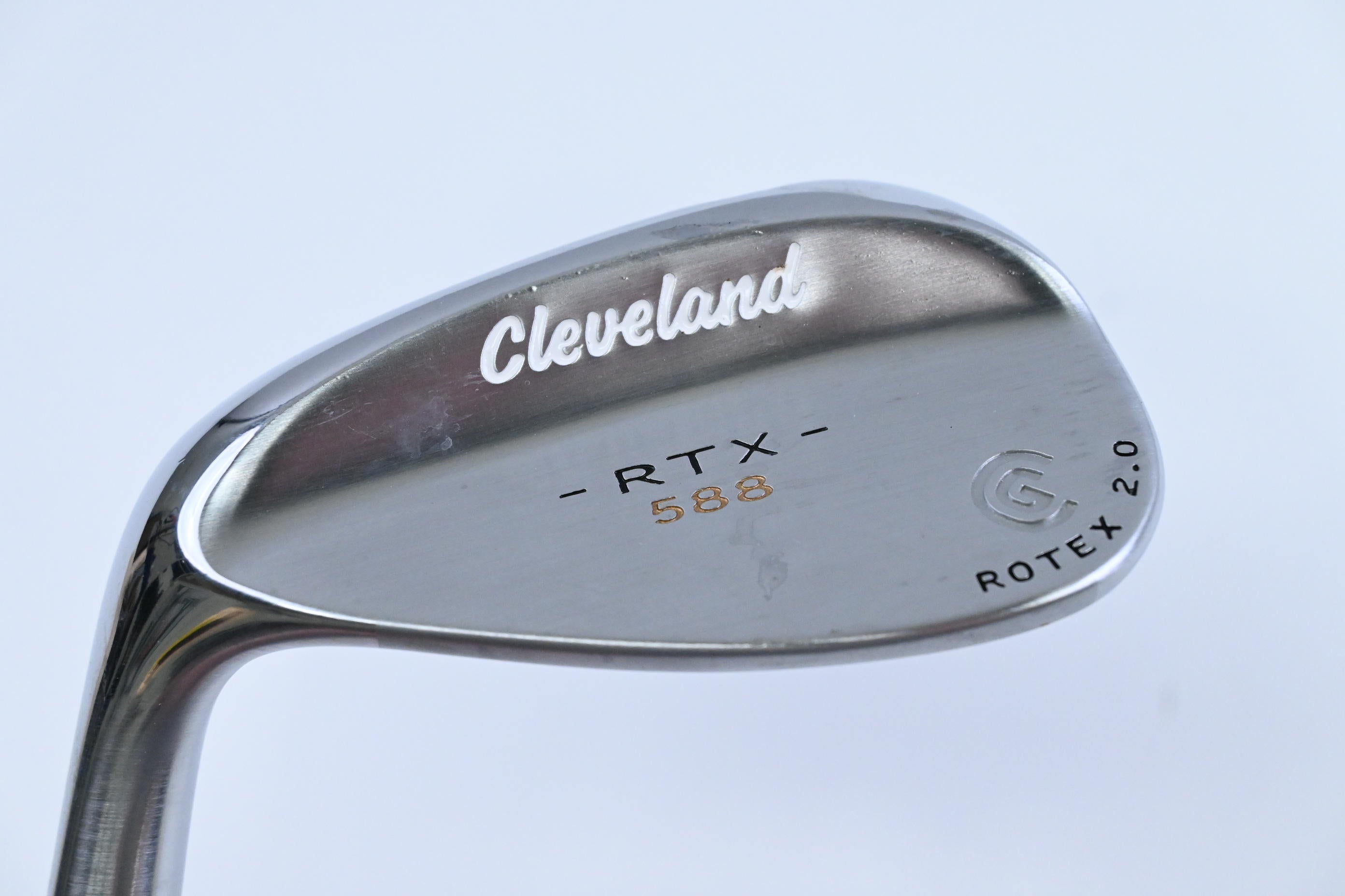 Left Hand Cleveland 588 RTX Gap Wedge / 52 Degree / Wedge Flex Dynamic Gold