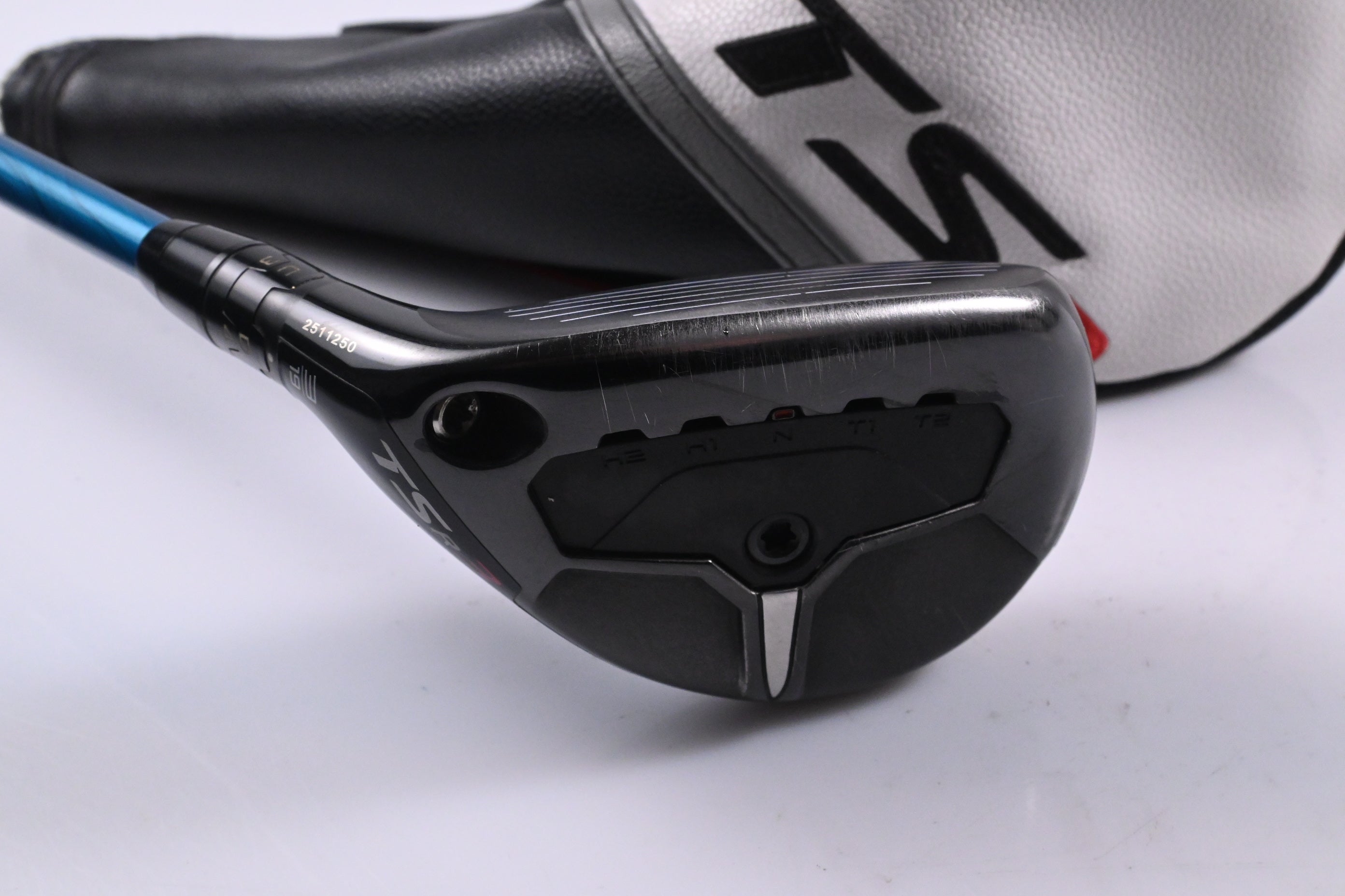 Left Hand Titleist TSR3 #3 Hybrid / 19 Degree / X-Flex EvenFlow Blue 85 Shaft