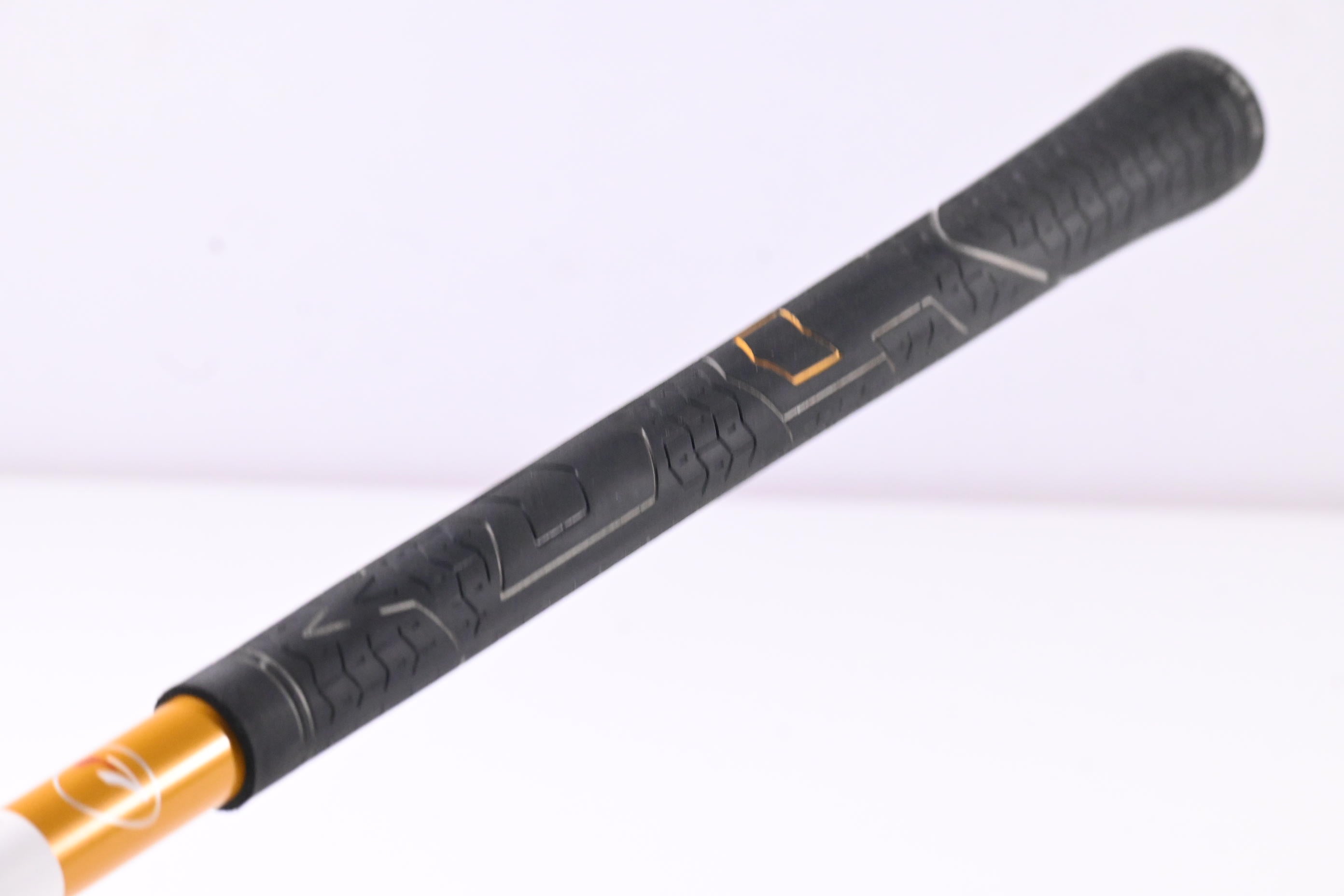 Left Hand Taylormade R7 Superquad Driver / 10.5 Degree / Regular Flex Reax Shaft