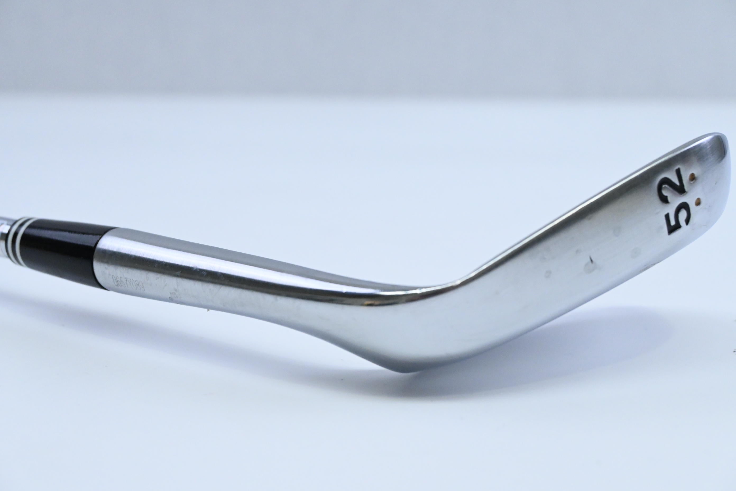 Left Hand Cleveland 588 RTX Gap Wedge / 52 Degree / Wedge Flex Dynamic Gold