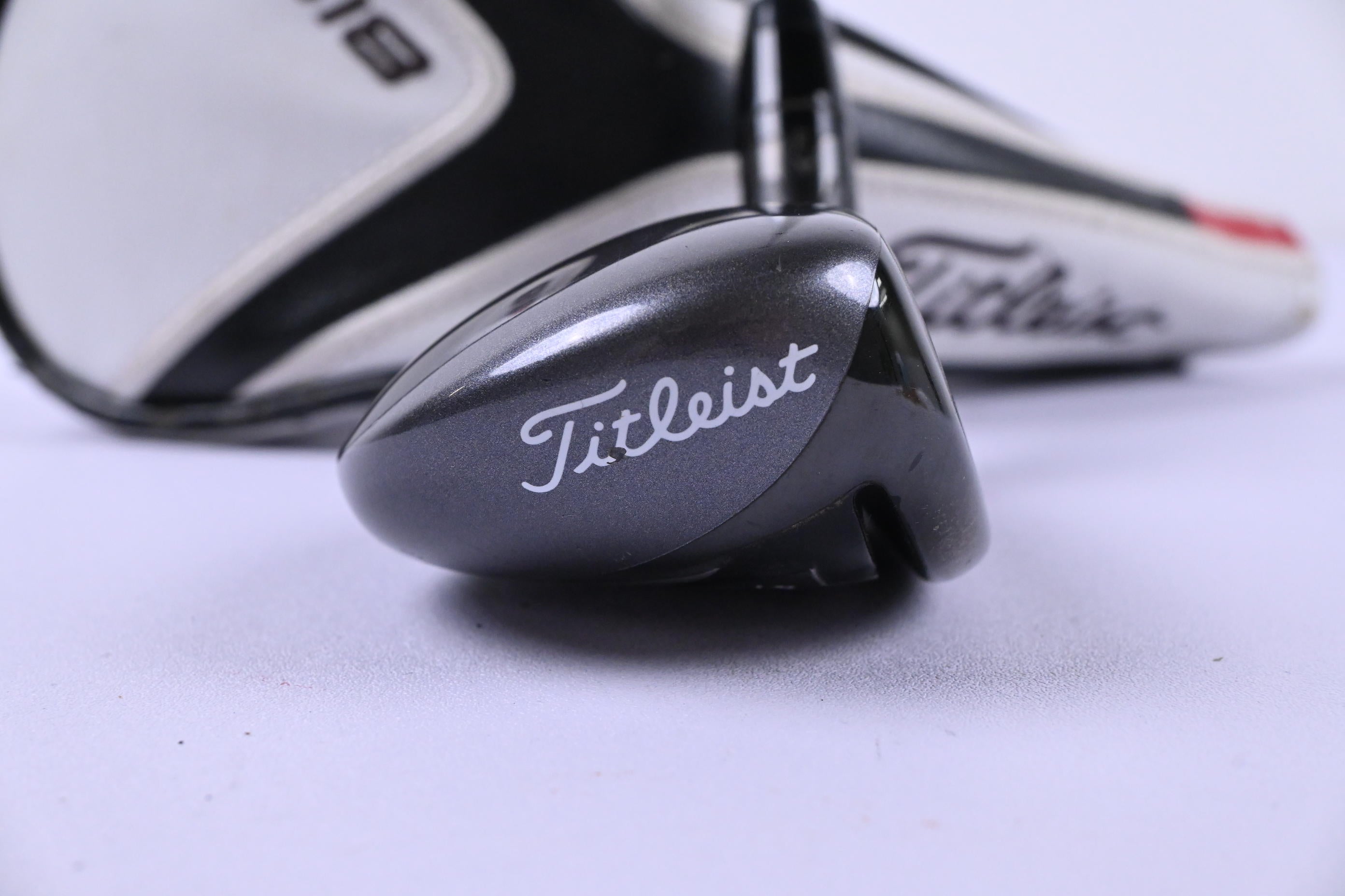 Titleist 816 H2 #3 Hybrid / 21 Degree / X-Flex Aldila Rogue Black 85 Shaft