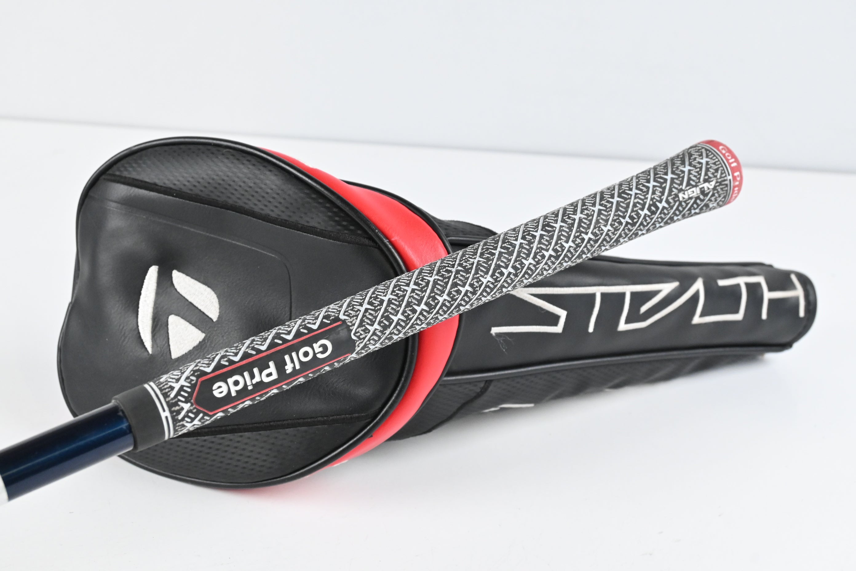 Taylormade Stealth HD Driver / 12 Degree / Regular Flex Ventus Blue 5 Shaft